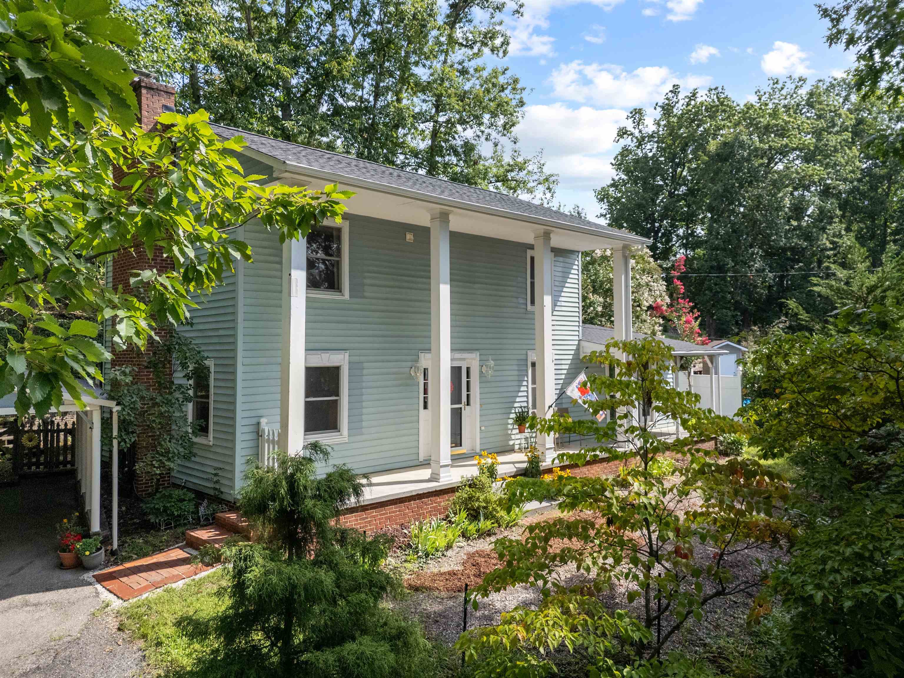 Christiansburg, Virginia 24073, United States, 3 Bedrooms Bedrooms, ,3 BathroomsBathrooms,Residential,Pending,195789