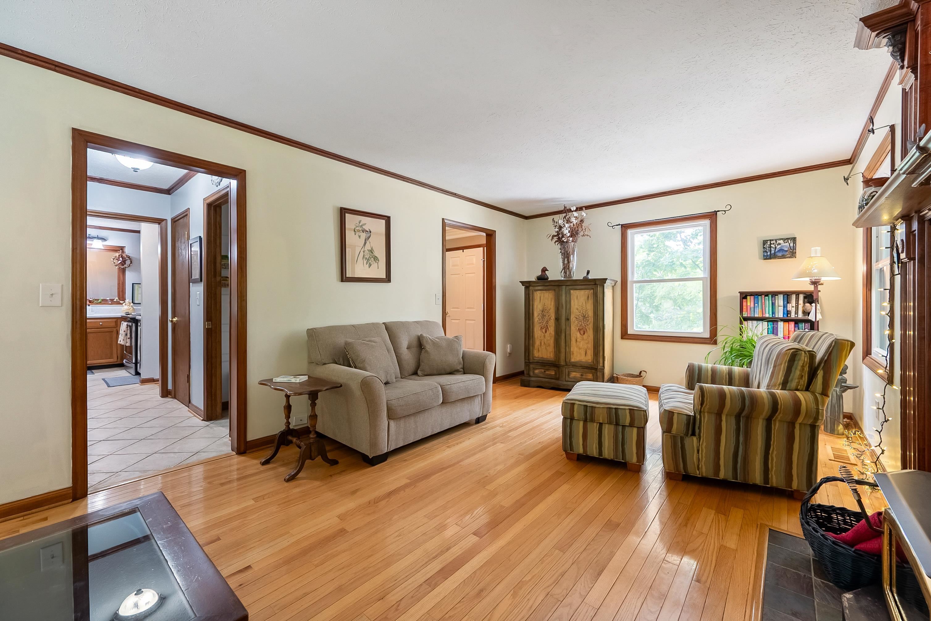 Christiansburg, Virginia 24073, United States, 3 Bedrooms Bedrooms, ,3 BathroomsBathrooms,Residential,Pending,195789