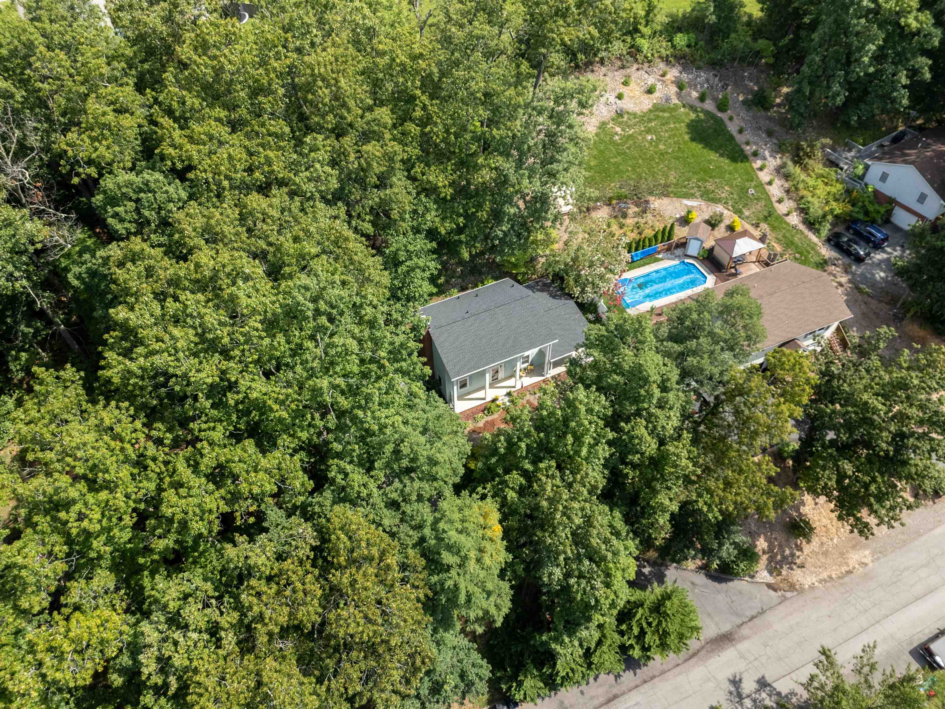 Christiansburg, Virginia 24073, United States, 3 Bedrooms Bedrooms, ,3 BathroomsBathrooms,Residential,Pending,195789