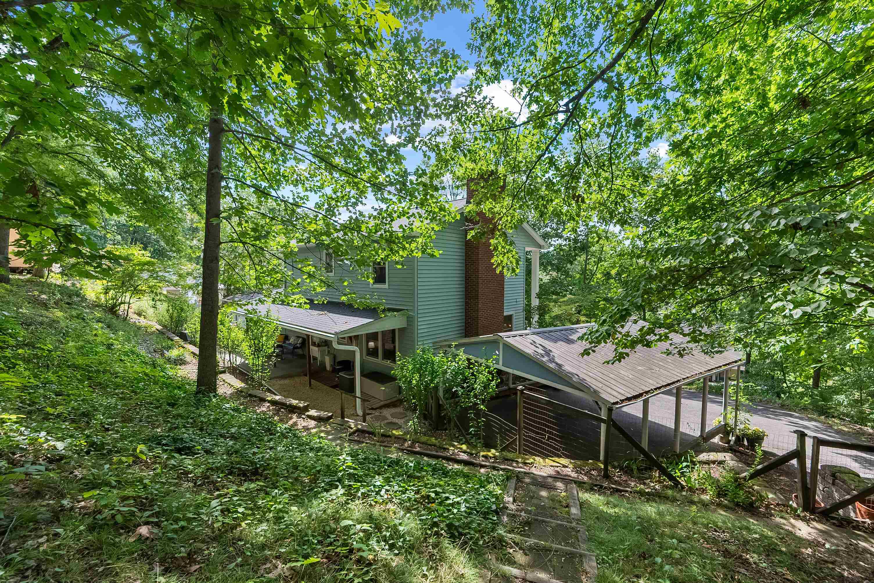 Christiansburg, Virginia 24073, United States, 3 Bedrooms Bedrooms, ,3 BathroomsBathrooms,Residential,Pending,195789