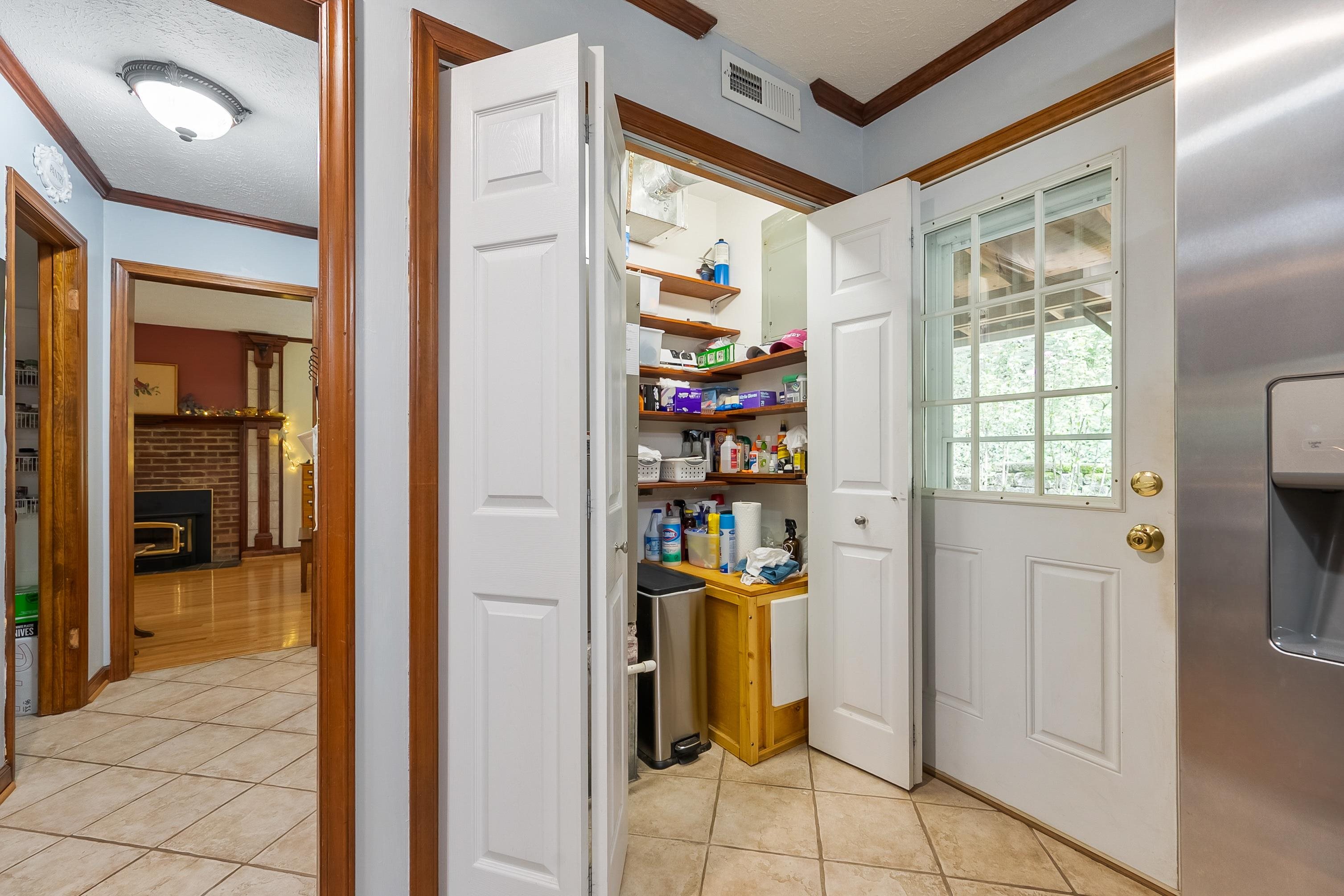 Christiansburg, Virginia 24073, United States, 3 Bedrooms Bedrooms, ,3 BathroomsBathrooms,Residential,Pending,195789