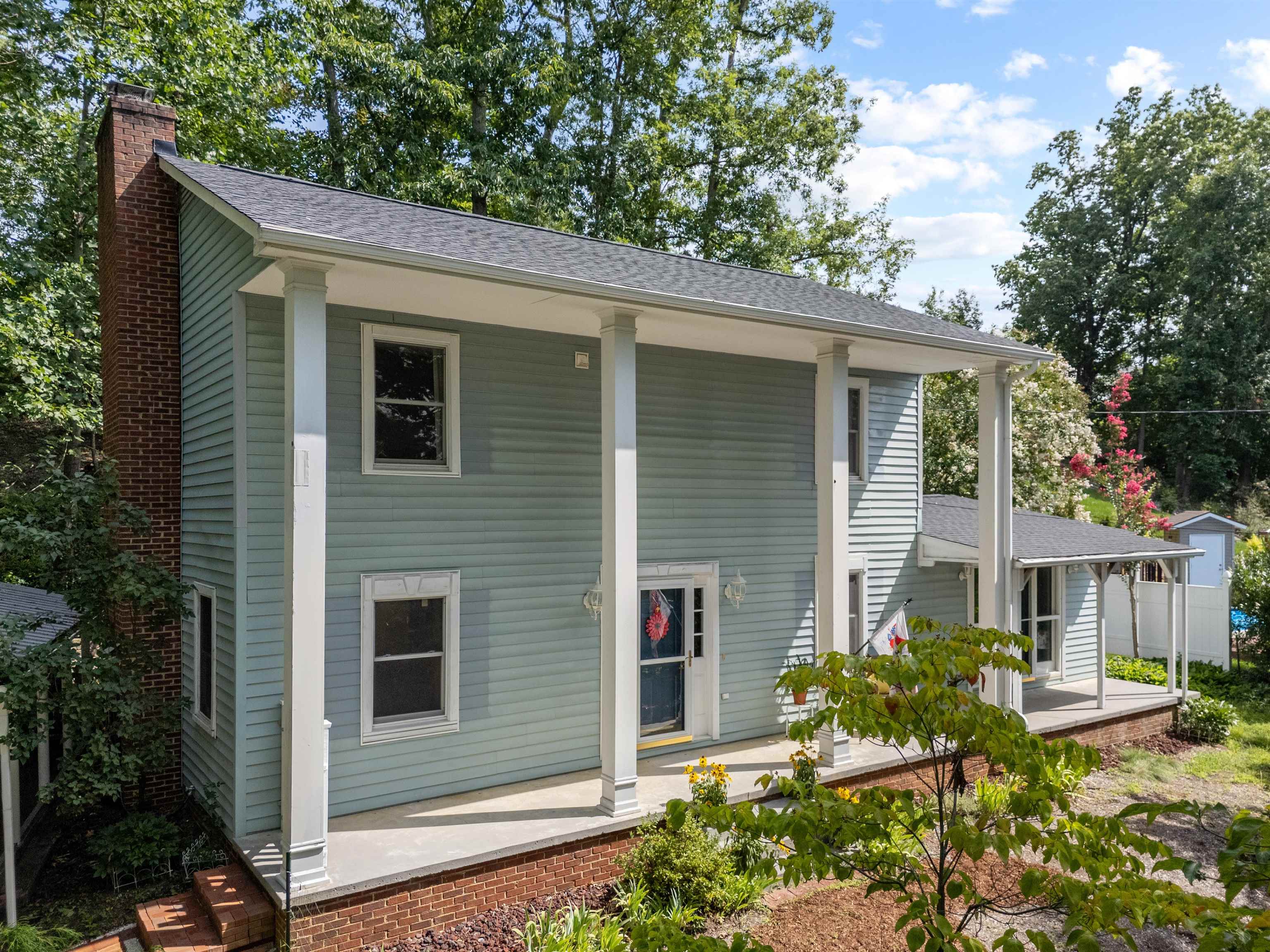 Christiansburg, Virginia 24073, United States, 3 Bedrooms Bedrooms, ,3 BathroomsBathrooms,Residential,Pending,195789