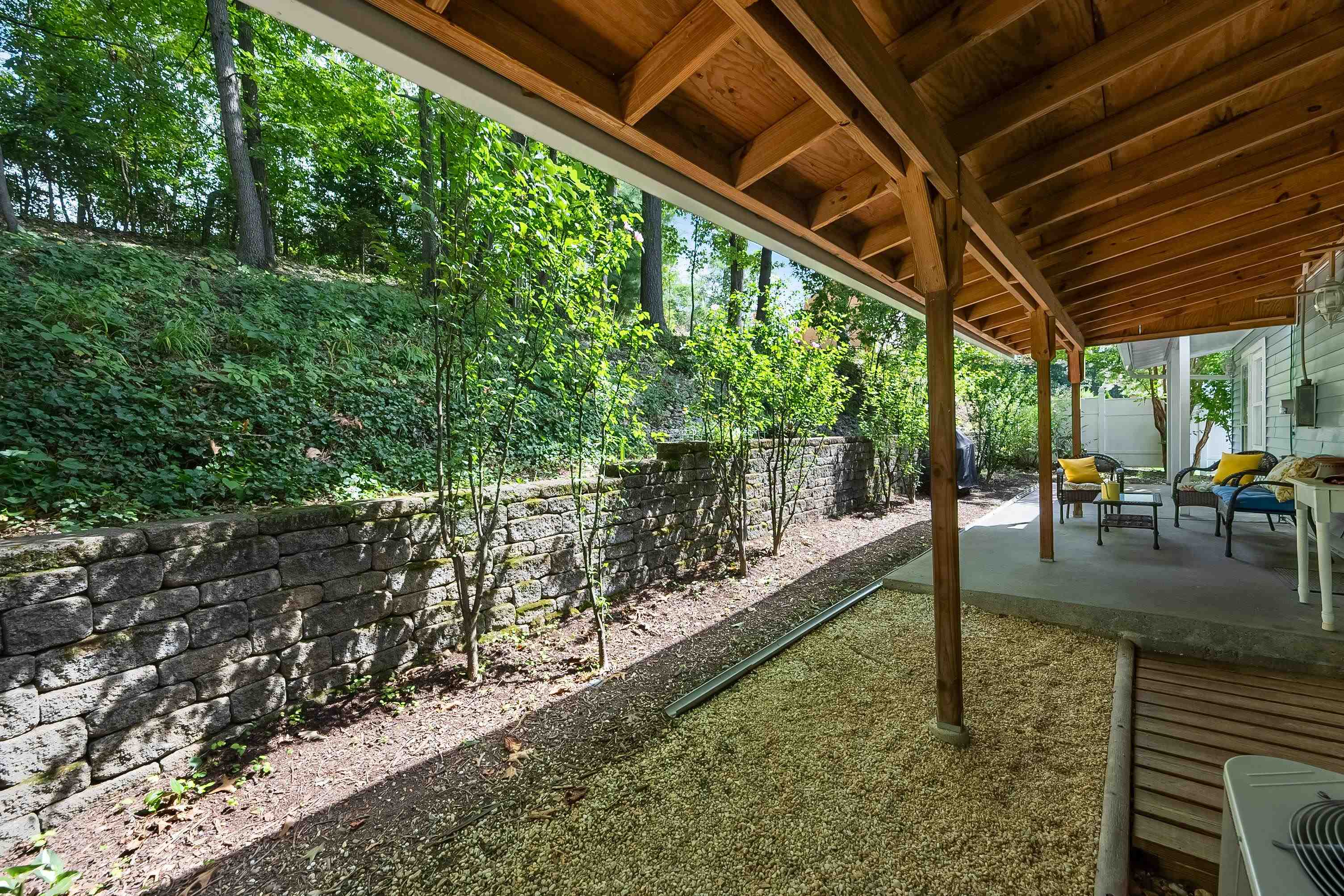 Christiansburg, Virginia 24073, United States, 3 Bedrooms Bedrooms, ,3 BathroomsBathrooms,Residential,Pending,195789