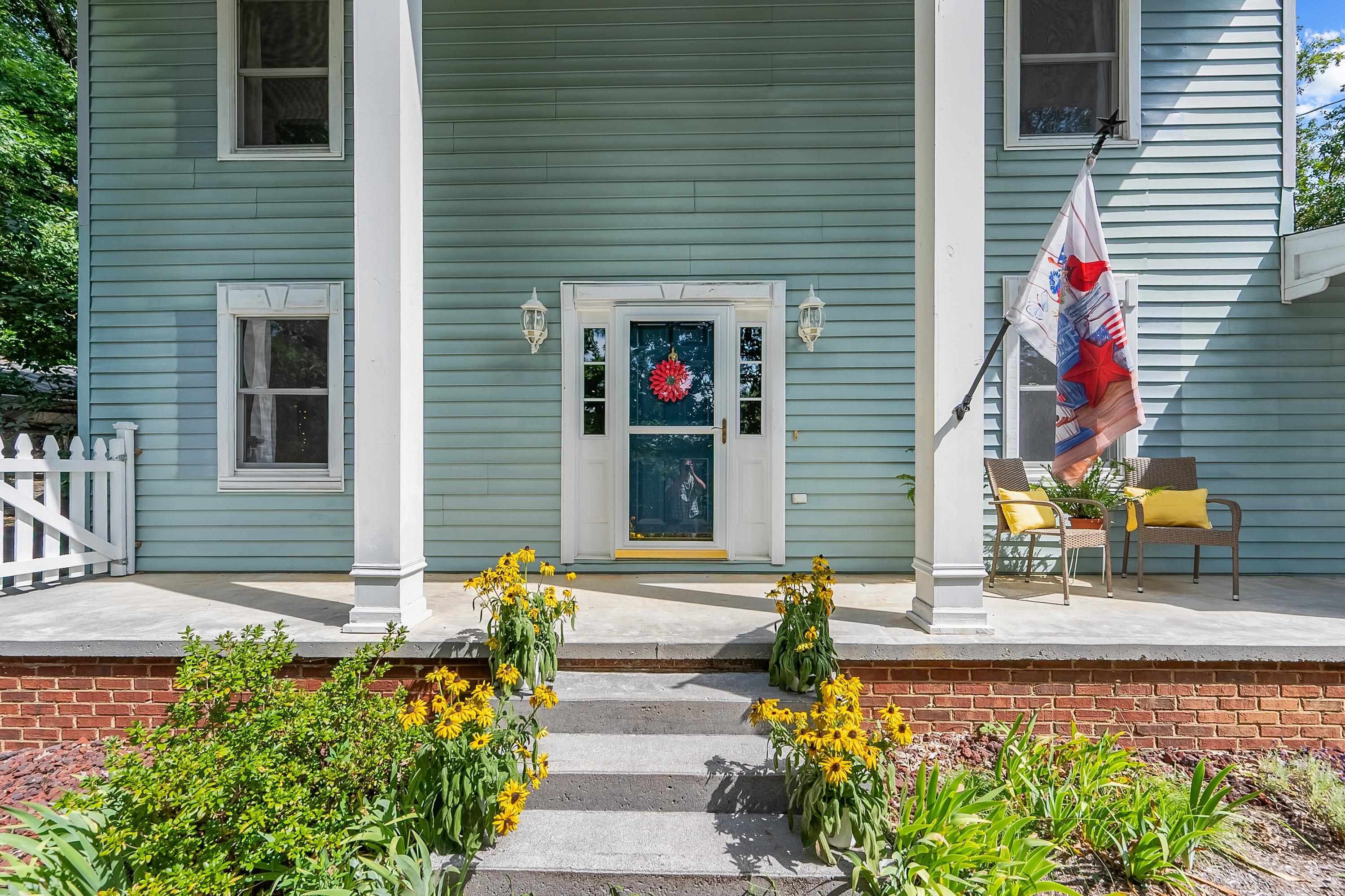 Christiansburg, Virginia 24073, United States, 3 Bedrooms Bedrooms, ,3 BathroomsBathrooms,Residential,Pending,195789