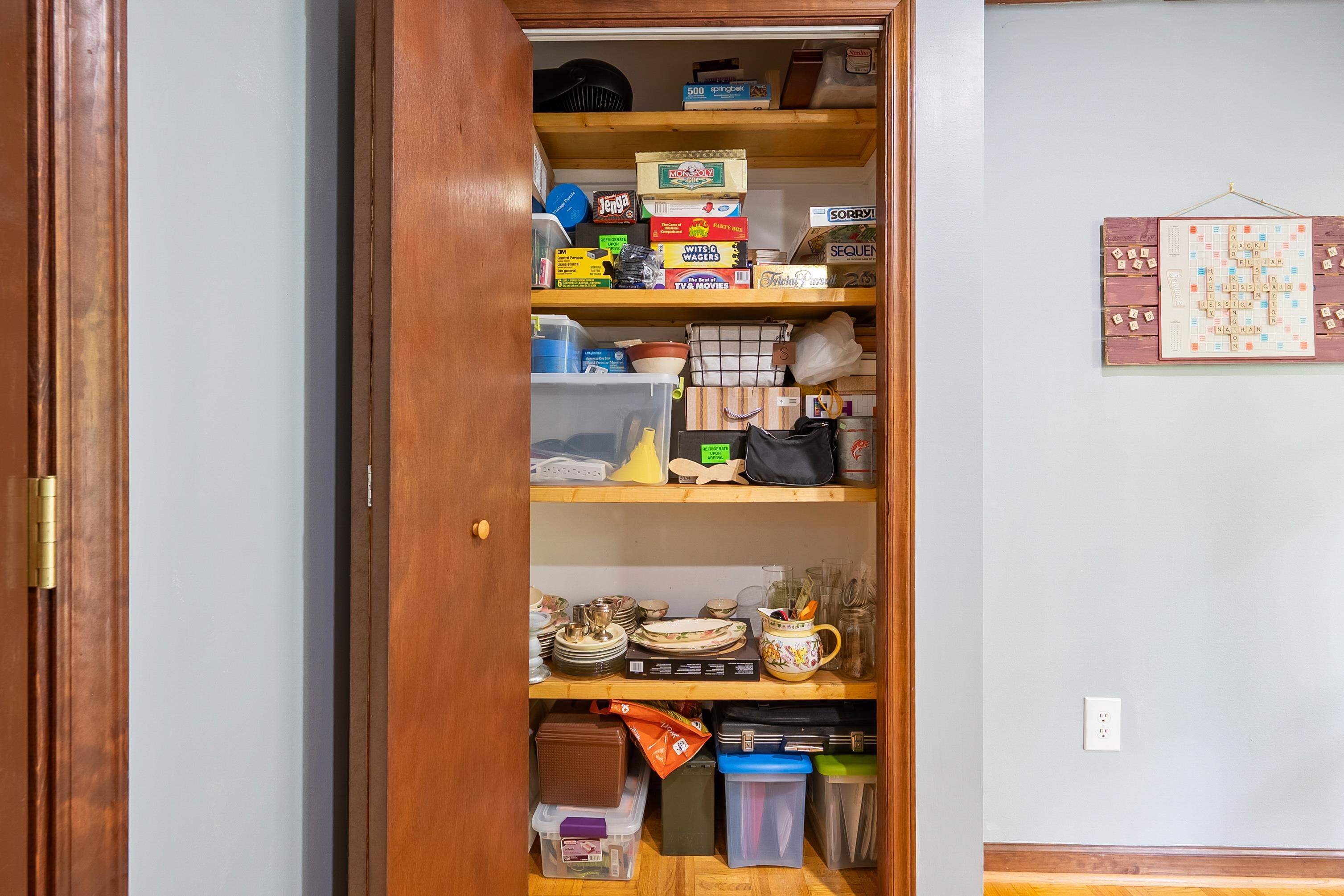 Christiansburg, Virginia 24073, United States, 3 Bedrooms Bedrooms, ,3 BathroomsBathrooms,Residential,Pending,195789