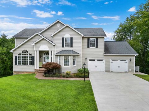 2285 LUBNA Drive Christiansburg VA 24073