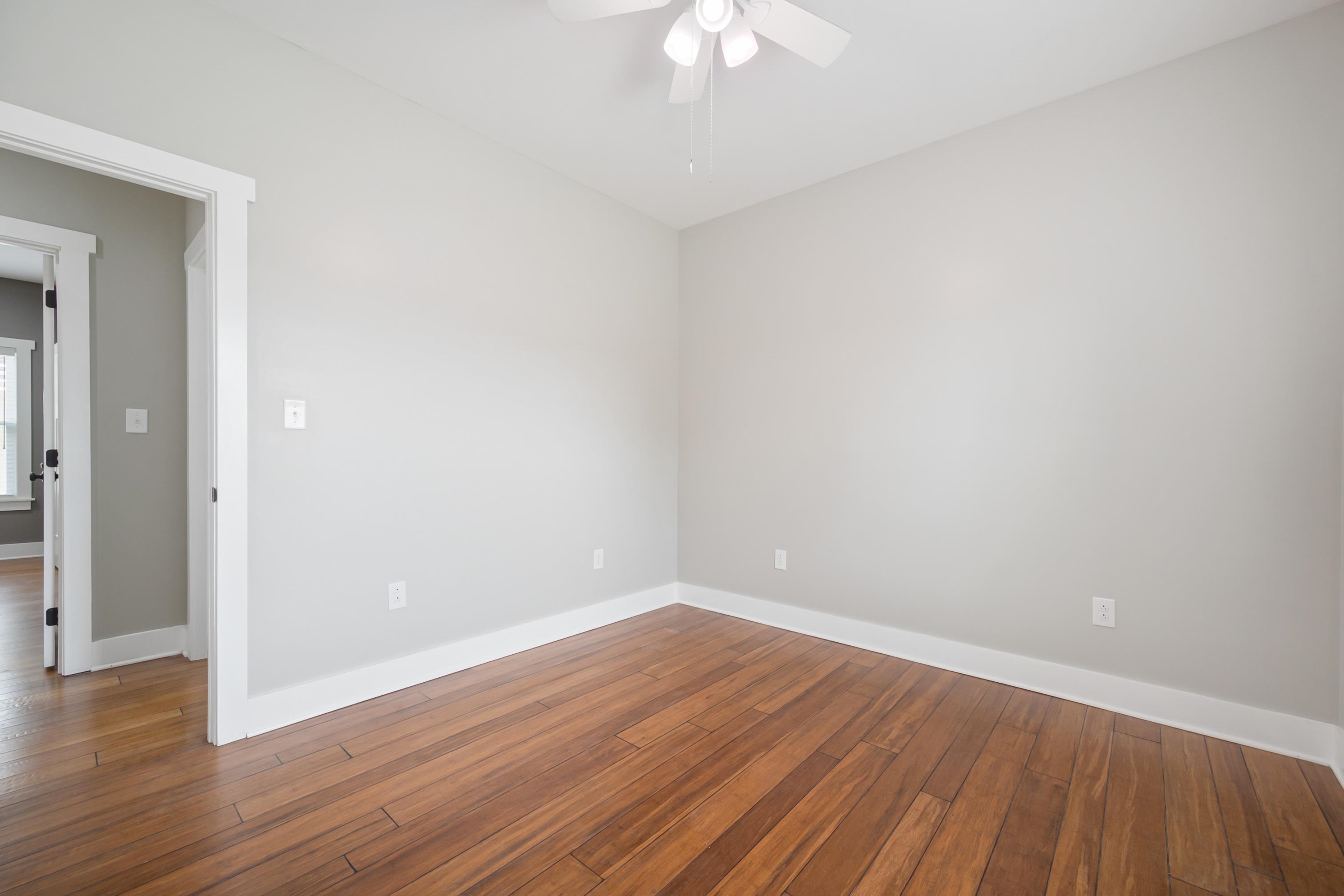 Wytheville, Virginia 24382, United States, 3 Bedrooms Bedrooms, ,3 BathroomsBathrooms,Residential,Pending,59893