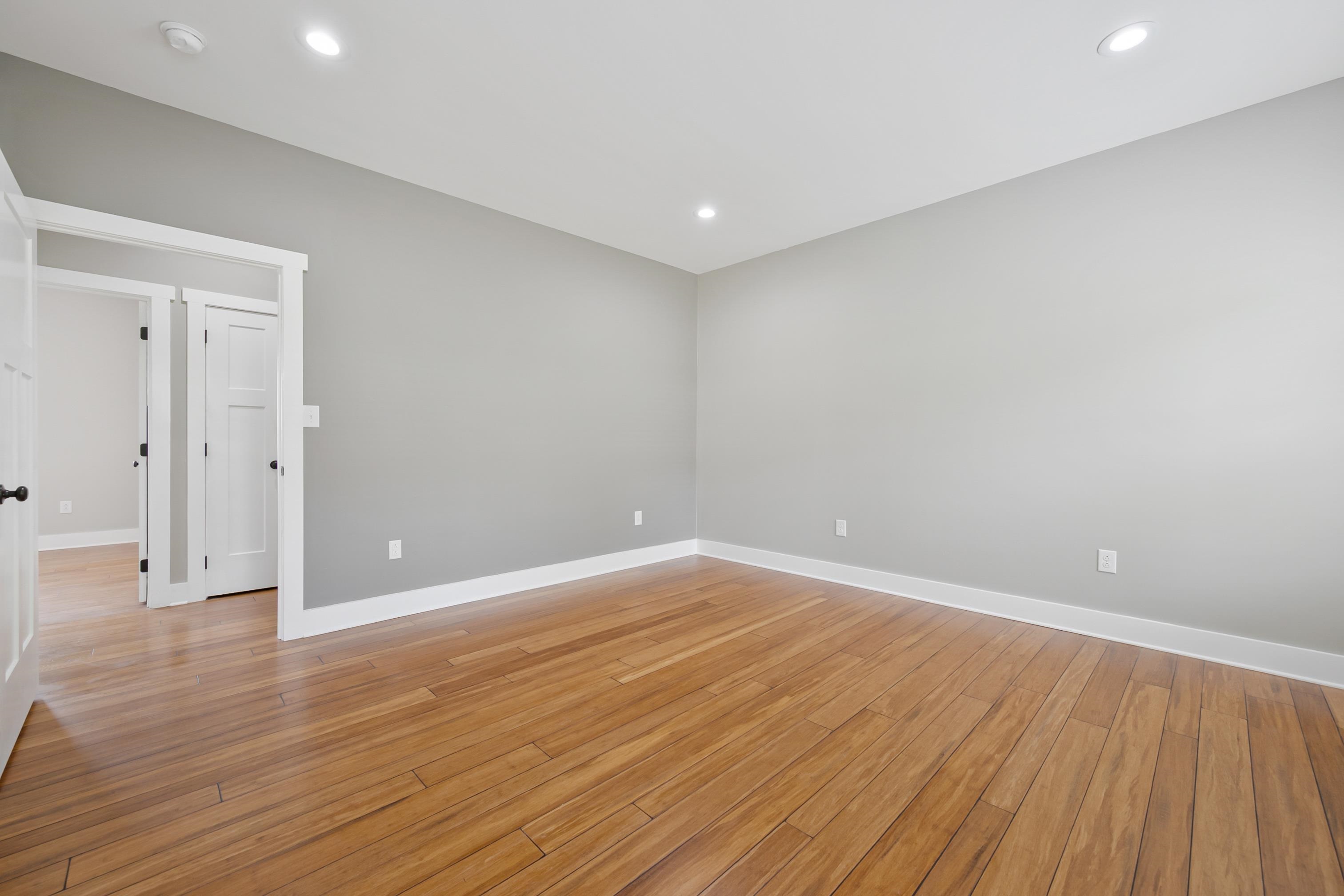 Wytheville, Virginia 24382, United States, 3 Bedrooms Bedrooms, ,3 BathroomsBathrooms,Residential,Pending,59893