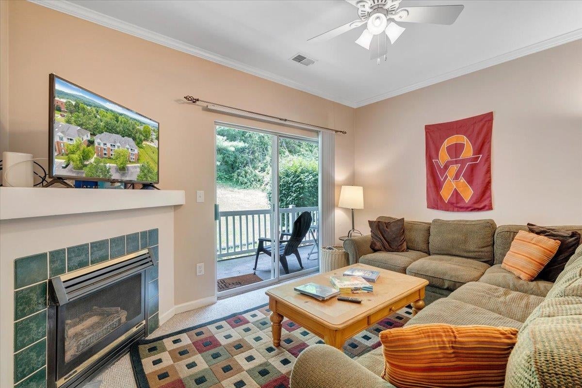 211 S Knollwood Drive 2206