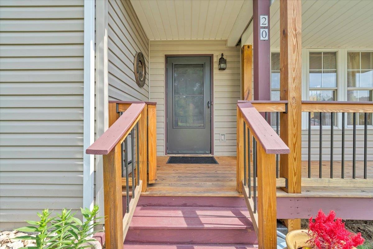 20 Wood Ridge Drive