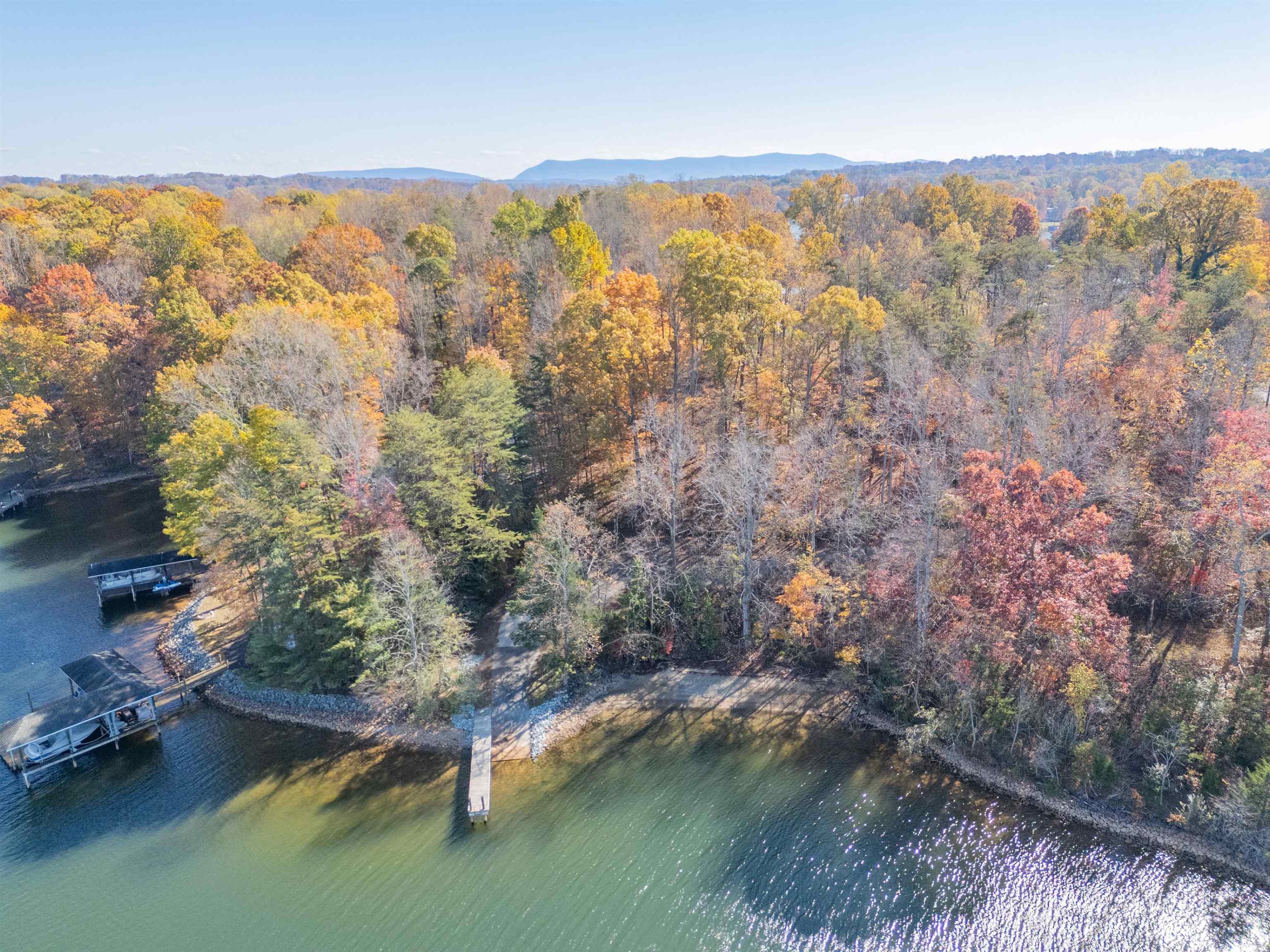 Moneta, Virginia 24121, United States, ,Land,Active,249014