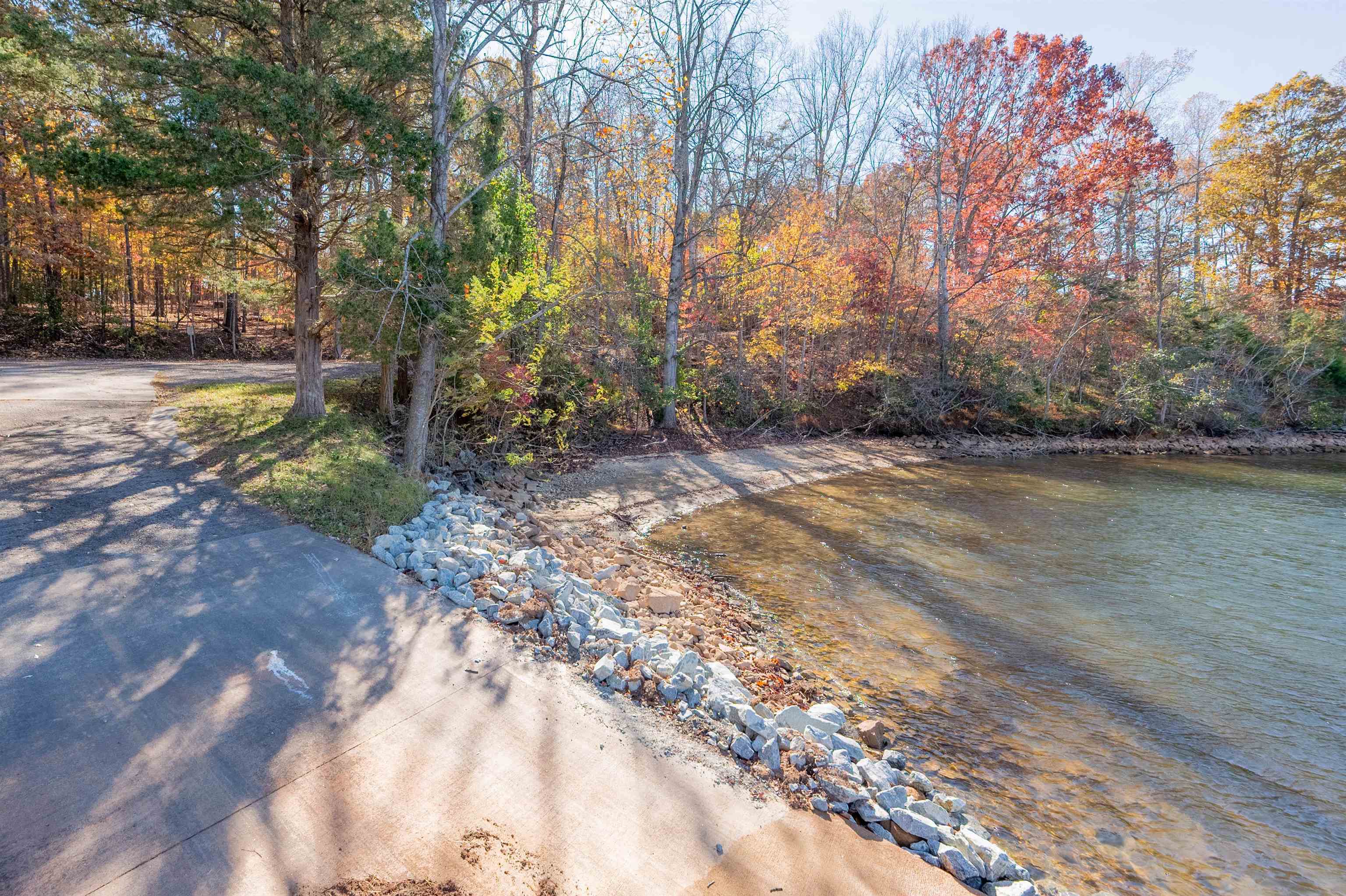 Moneta, Virginia 24121, United States, ,Land,Active,249014