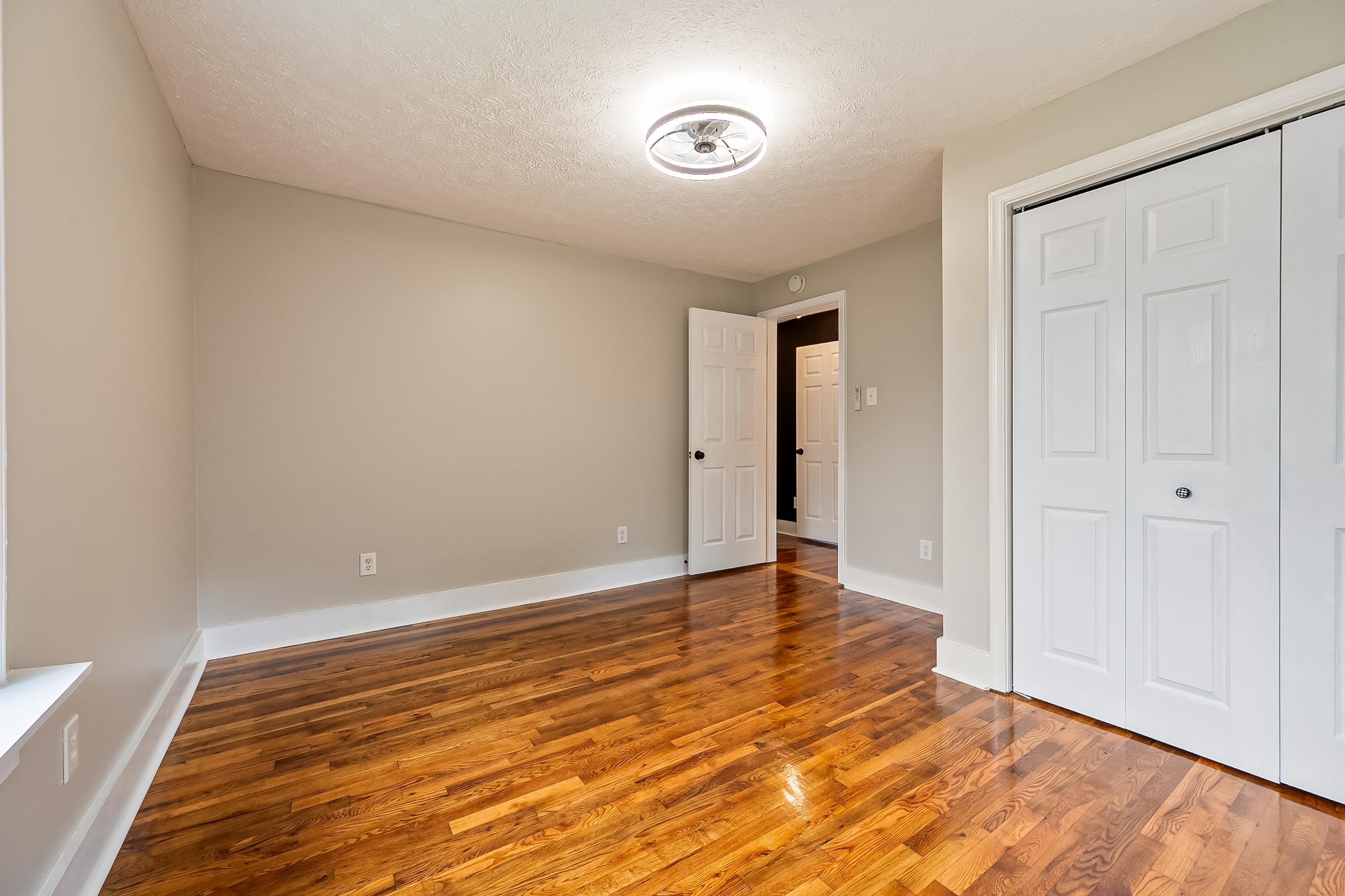 Radford, Virginia 24141, United States, 2 Bedrooms Bedrooms, ,1 BathroomBathrooms,Residential,Active,223716