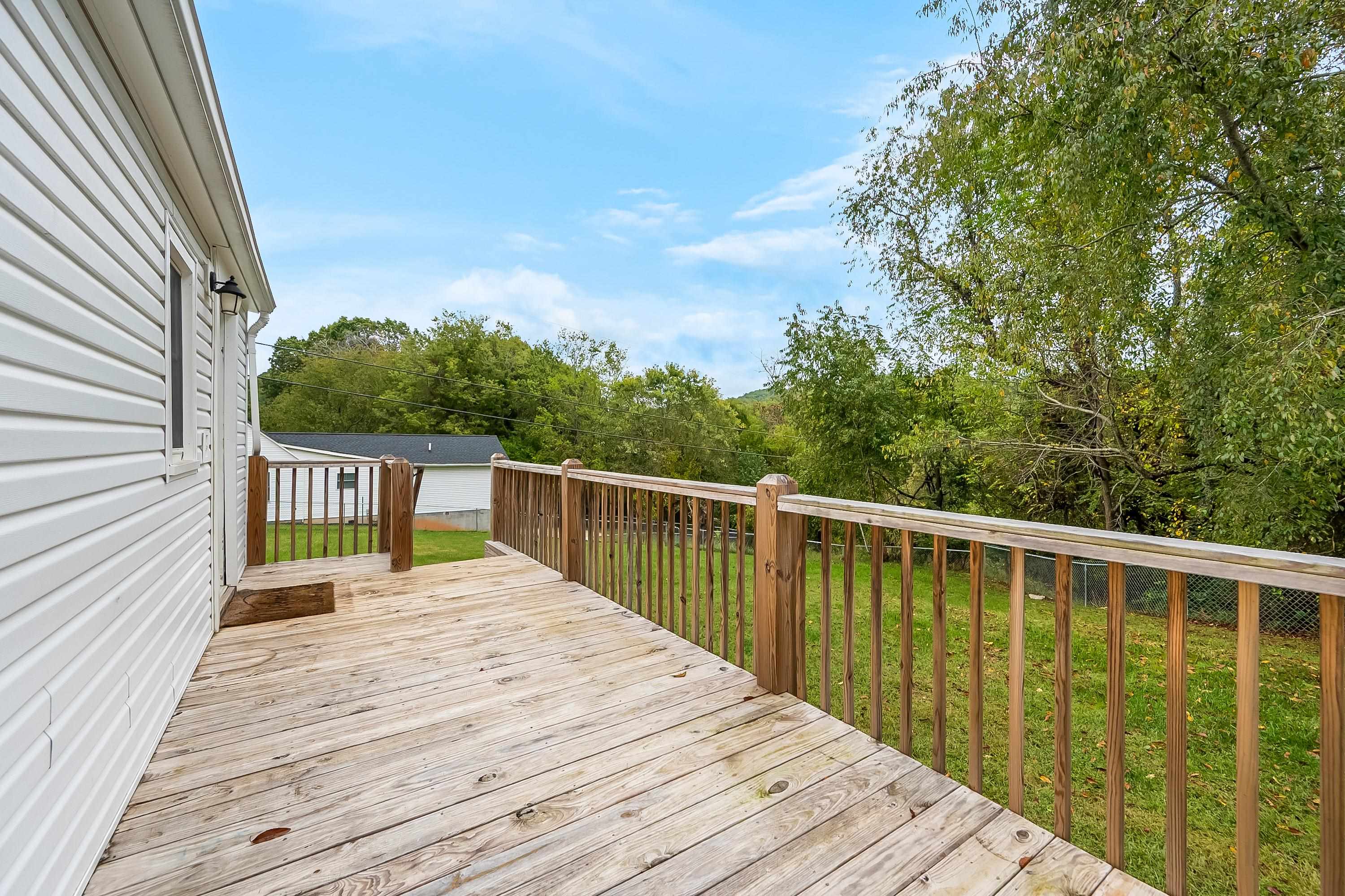 Radford, Virginia 24141, United States, 2 Bedrooms Bedrooms, ,1 BathroomBathrooms,Residential,Active,223716