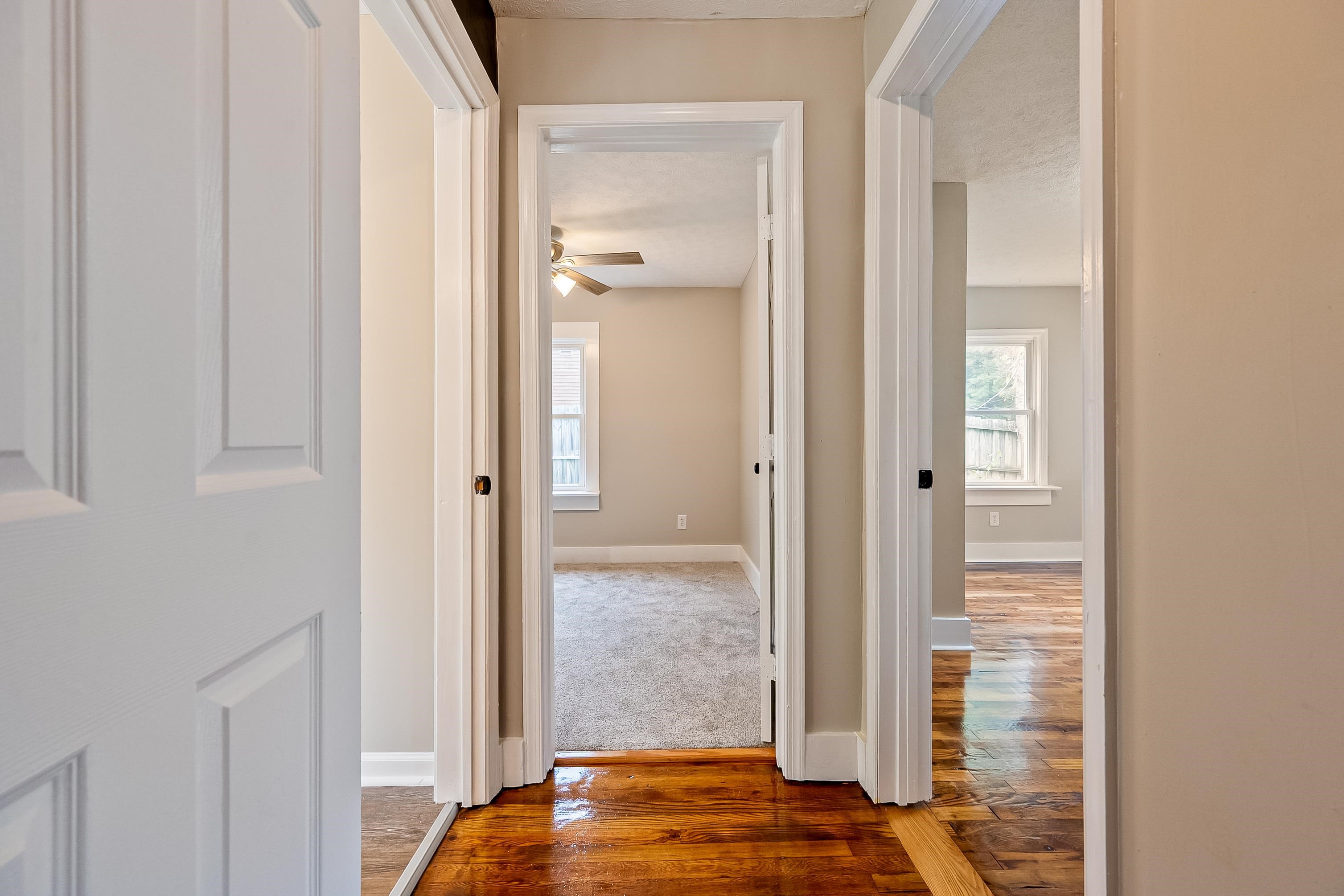 Radford, Virginia 24141, United States, 2 Bedrooms Bedrooms, ,1 BathroomBathrooms,Residential,Active,223716