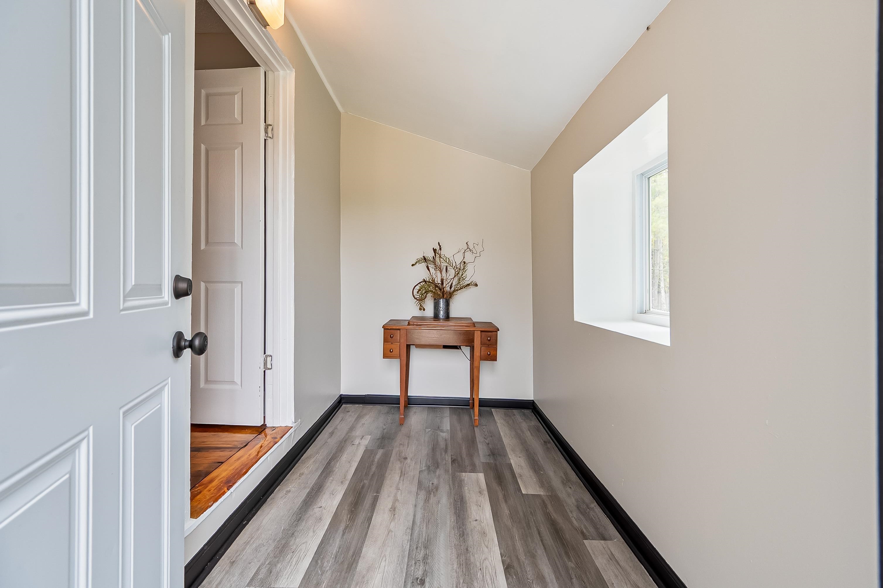 Radford, Virginia 24141, United States, 2 Bedrooms Bedrooms, ,1 BathroomBathrooms,Residential,Active,223716