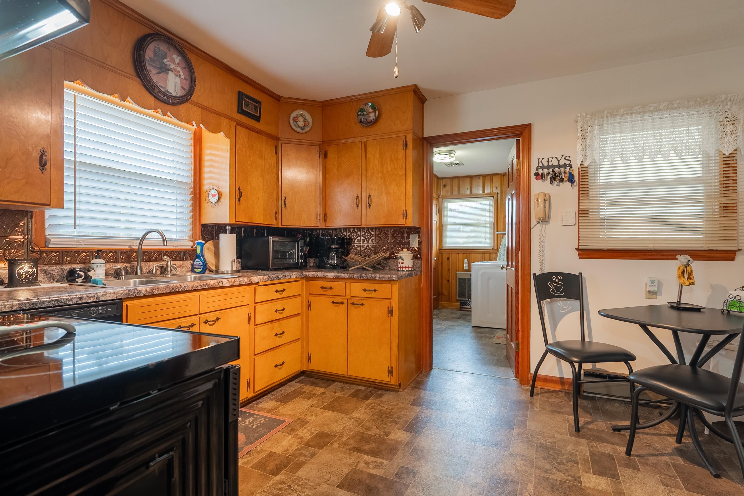 Shawsville, Virginia 24162, United States, 2 Bedrooms Bedrooms, ,2 BathroomsBathrooms,Residential,Active,106907