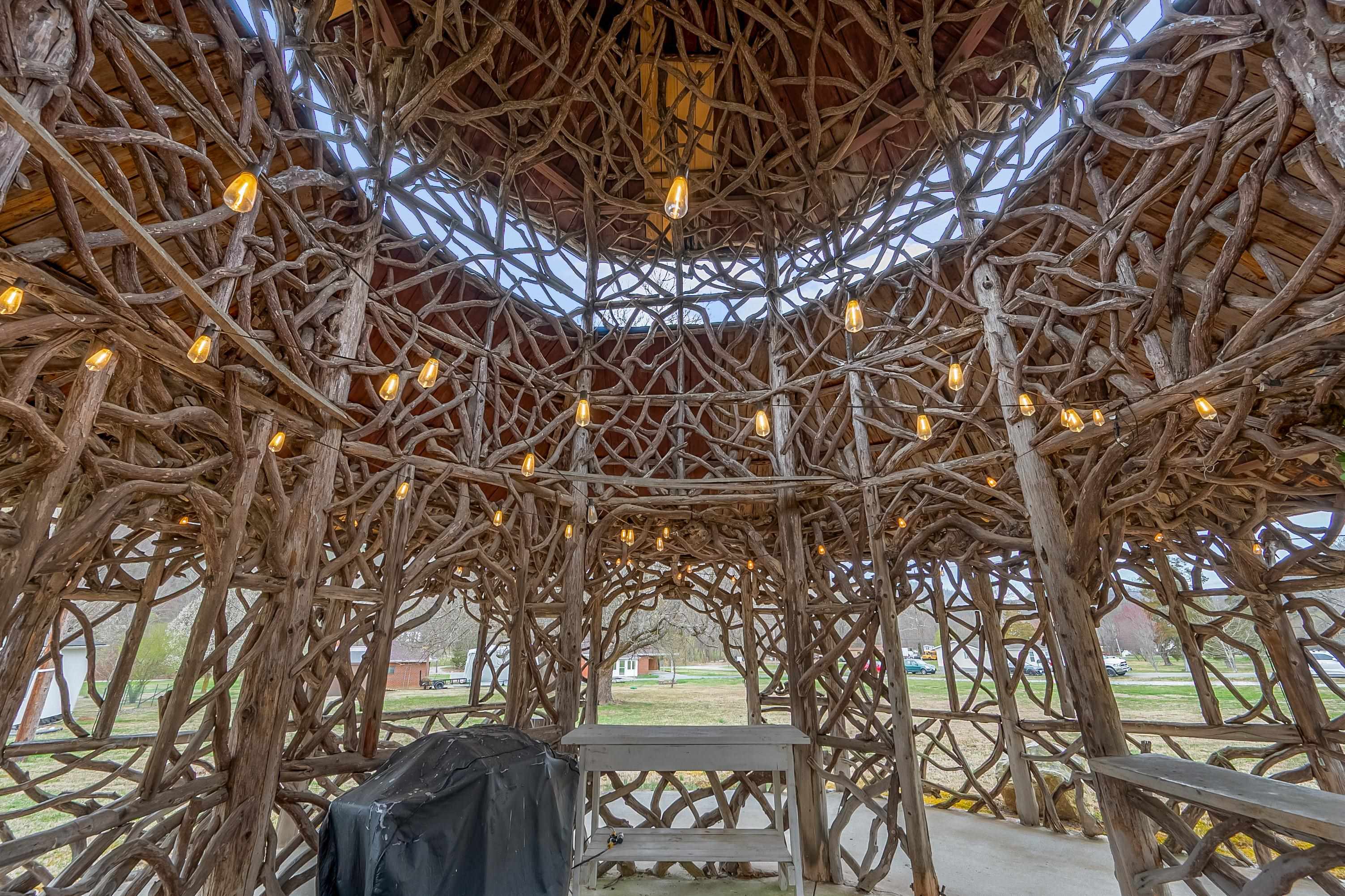 Shawsville, Virginia 24162, United States, 2 Bedrooms Bedrooms, ,2 BathroomsBathrooms,Residential,Active,106907