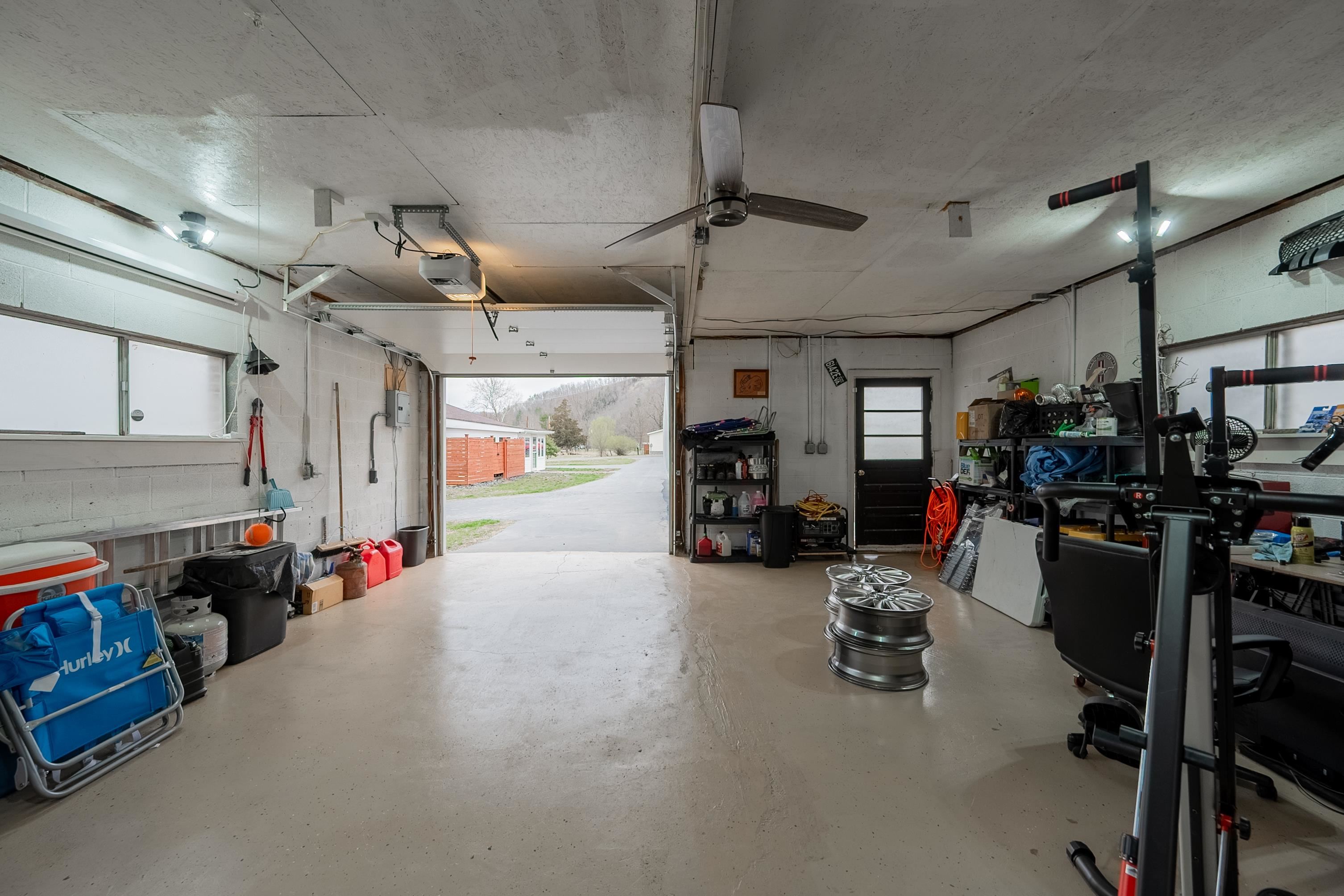 Shawsville, Virginia 24162, United States, 2 Bedrooms Bedrooms, ,2 BathroomsBathrooms,Residential,Active,106907