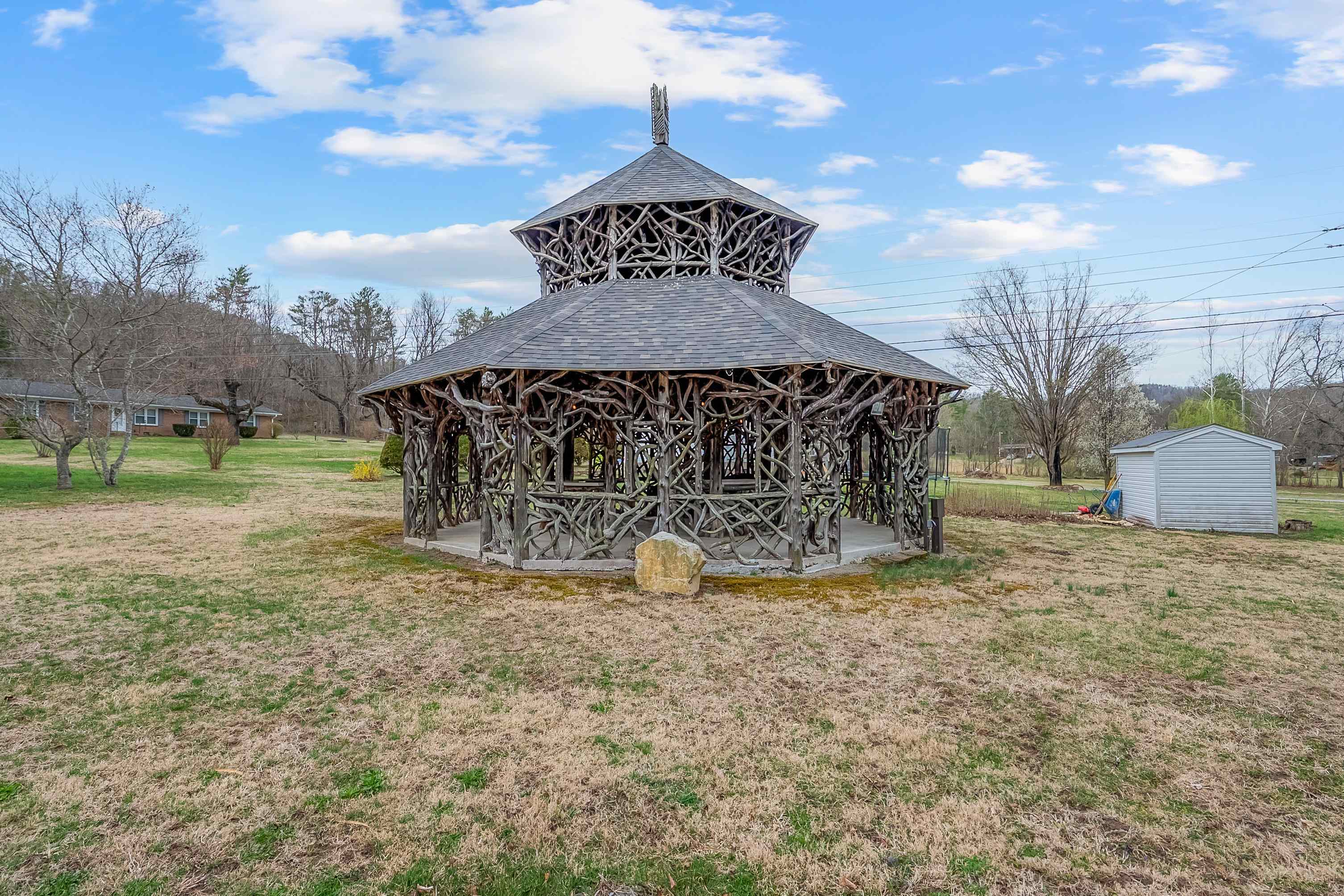 Shawsville, Virginia 24162, United States, 2 Bedrooms Bedrooms, ,2 BathroomsBathrooms,Residential,Active,106907