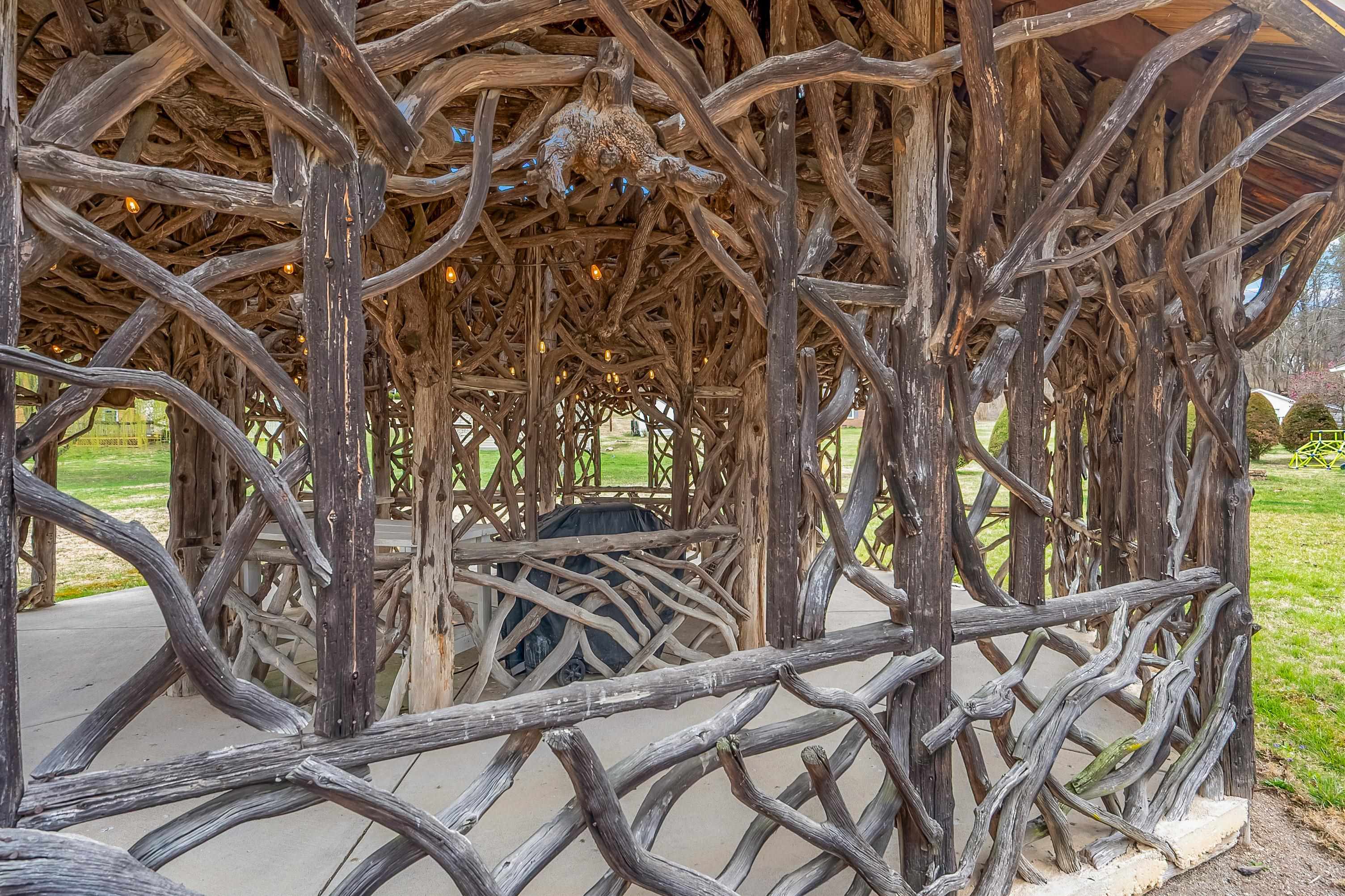 Shawsville, Virginia 24162, United States, 2 Bedrooms Bedrooms, ,2 BathroomsBathrooms,Residential,Active,106907