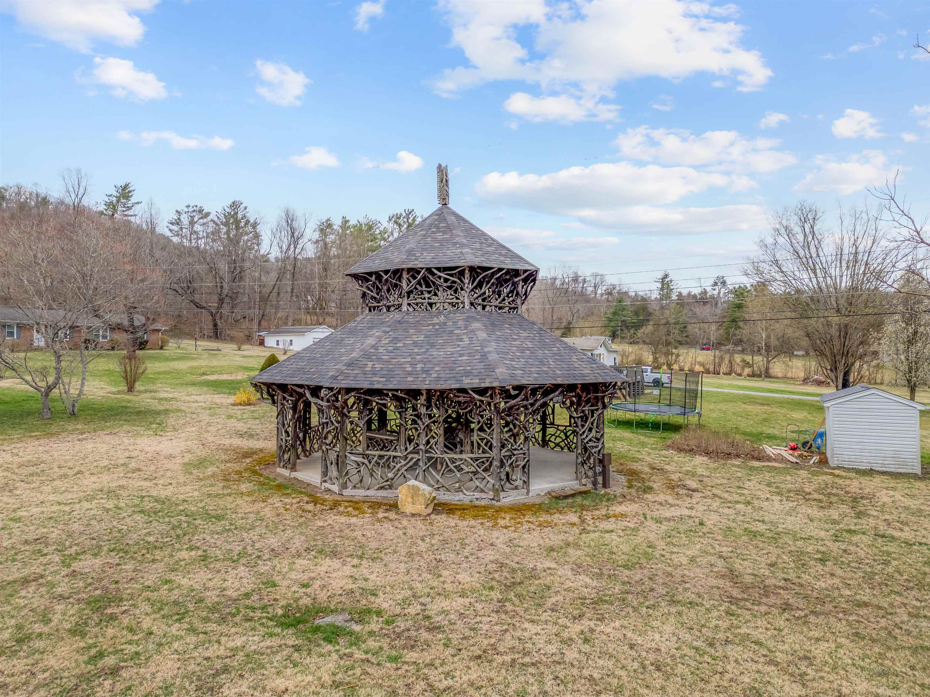 Shawsville, Virginia 24162, United States, 2 Bedrooms Bedrooms, ,2 BathroomsBathrooms,Residential,Active,106907