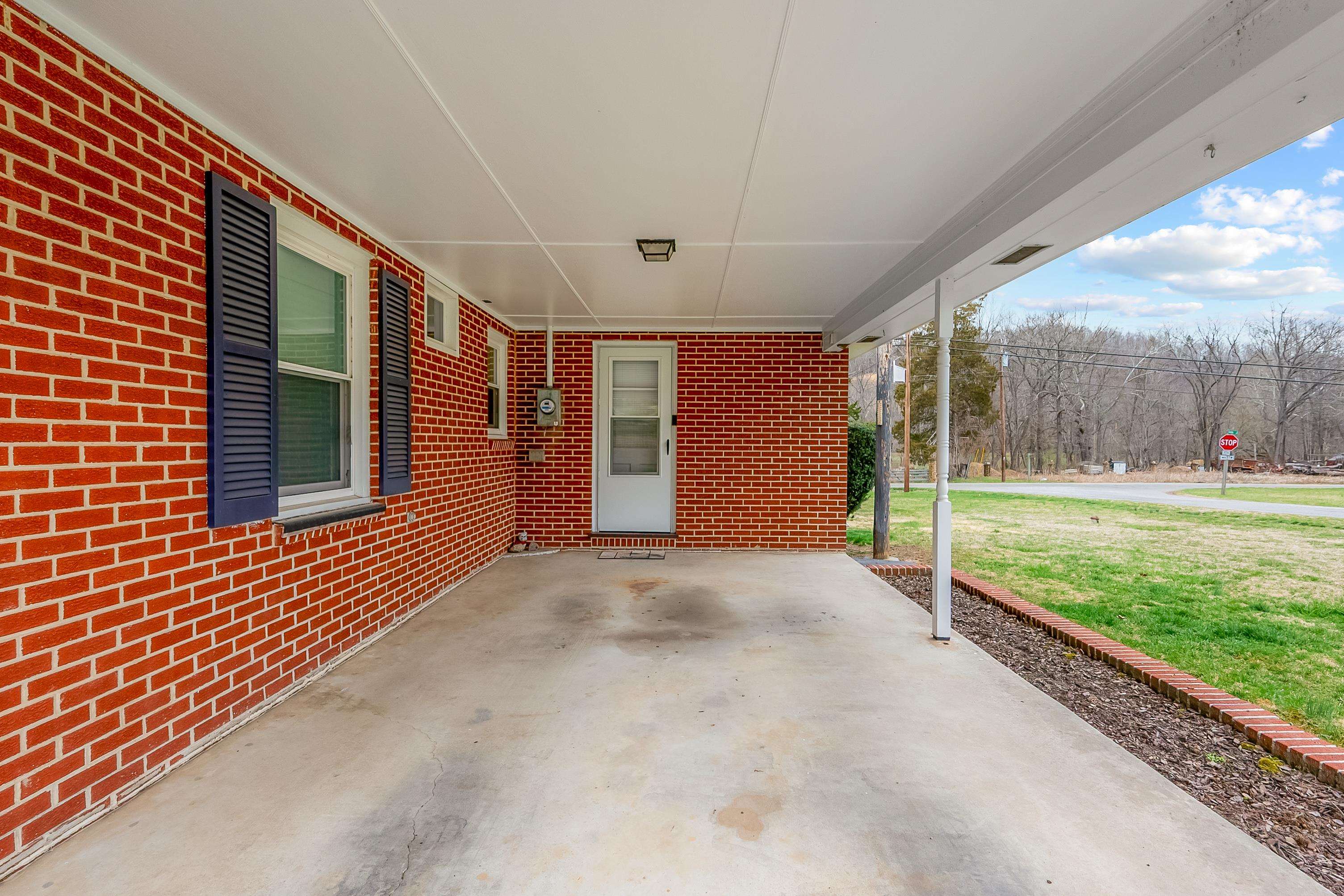 Shawsville, Virginia 24162, United States, 2 Bedrooms Bedrooms, ,2 BathroomsBathrooms,Residential,Active,106907