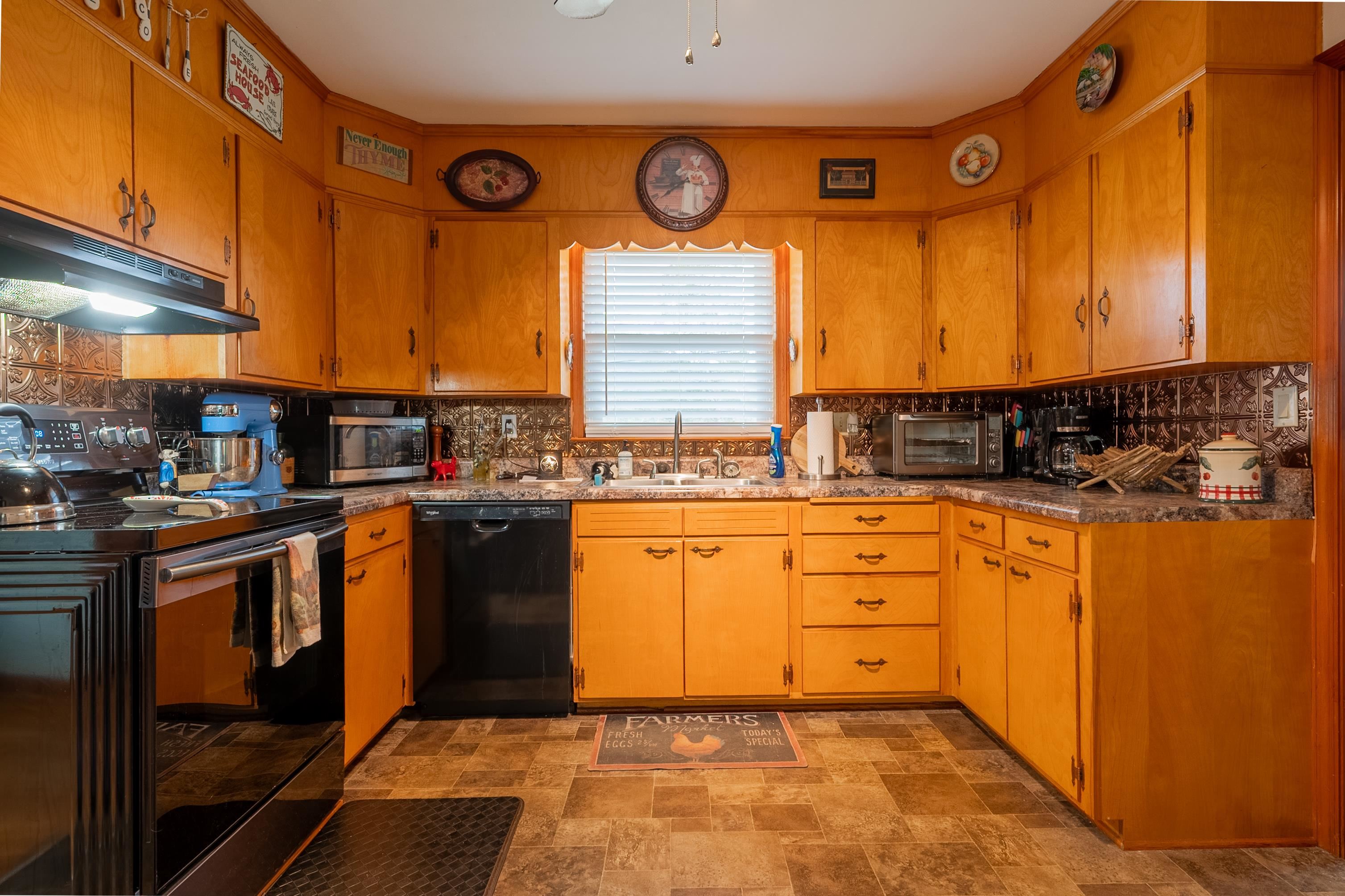 Shawsville, Virginia 24162, United States, 2 Bedrooms Bedrooms, ,2 BathroomsBathrooms,Residential,Active,106907