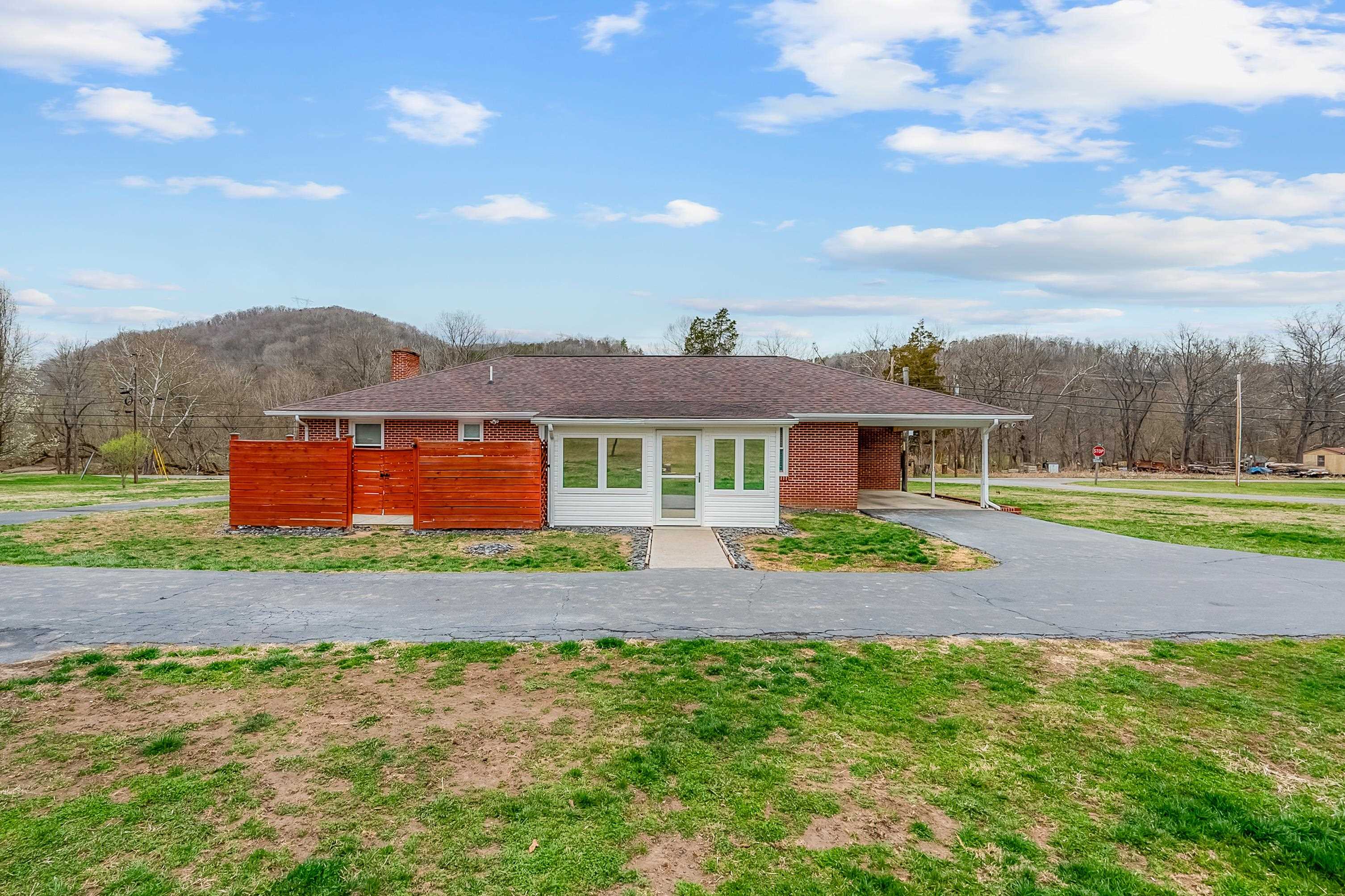 Shawsville, Virginia 24162, United States, 2 Bedrooms Bedrooms, ,2 BathroomsBathrooms,Residential,Active,106907