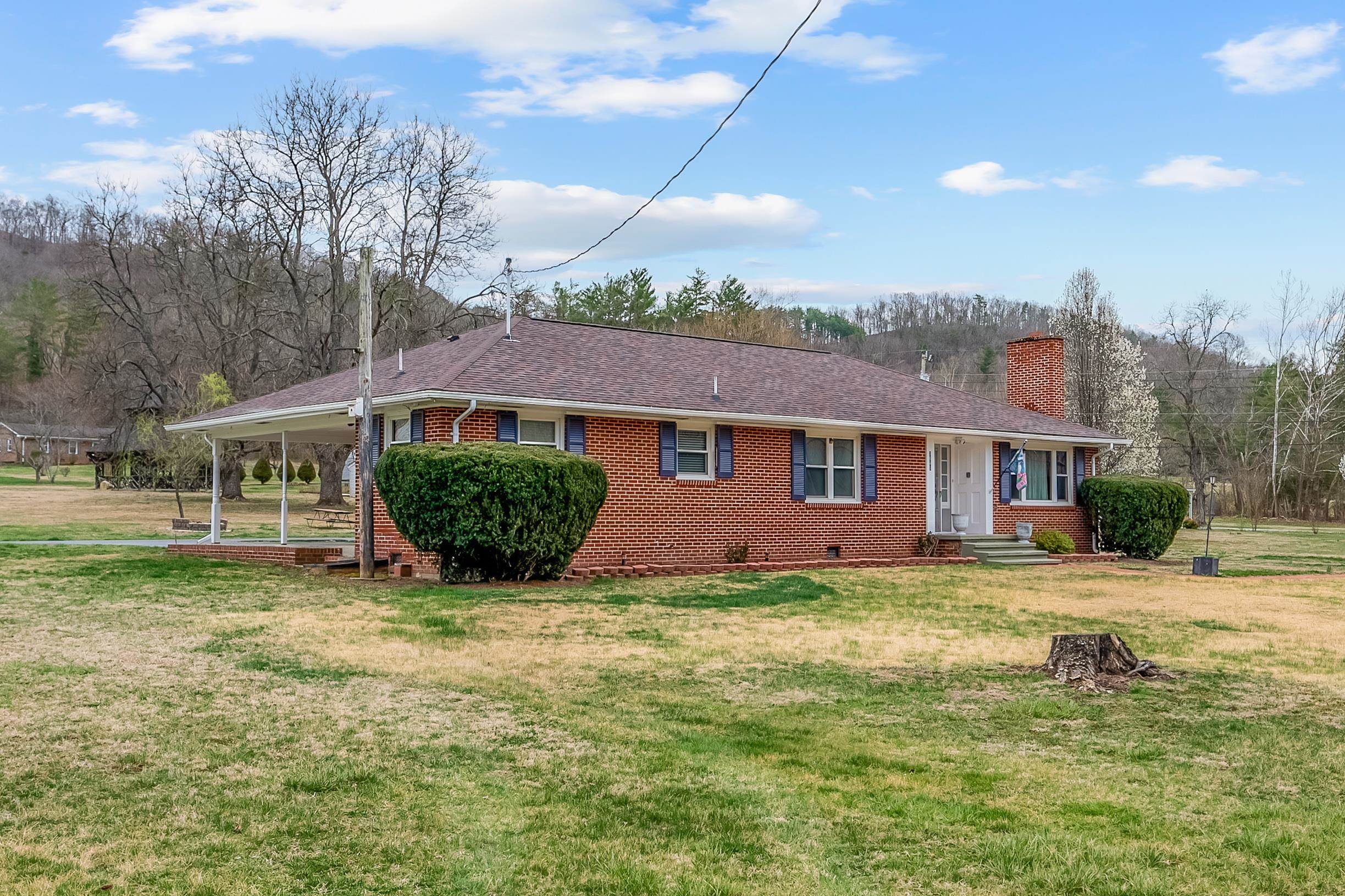 Shawsville, Virginia 24162, United States, 2 Bedrooms Bedrooms, ,2 BathroomsBathrooms,Residential,Active,106907