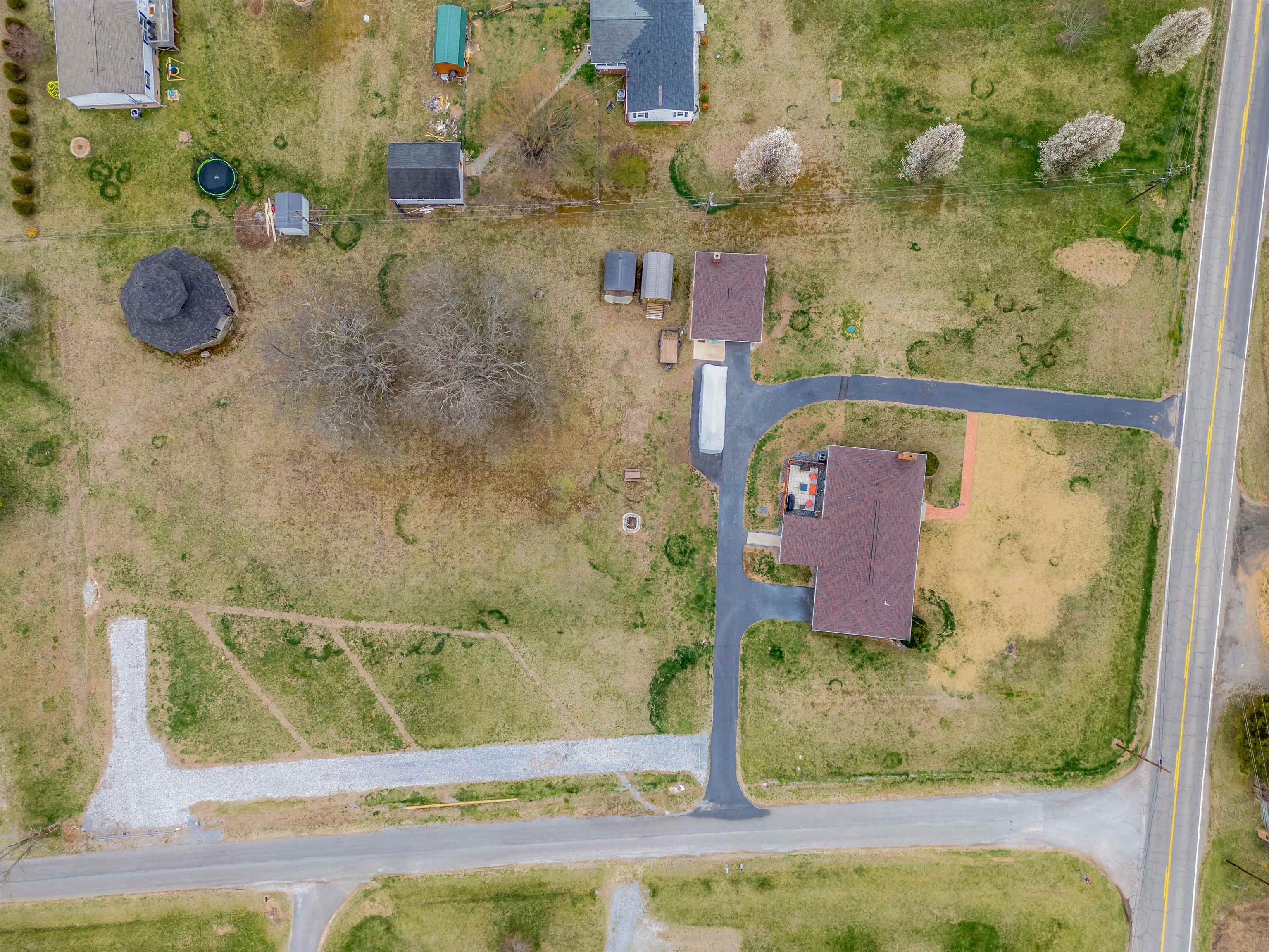 Shawsville, Virginia 24162, United States, 2 Bedrooms Bedrooms, ,2 BathroomsBathrooms,Residential,Active,106907