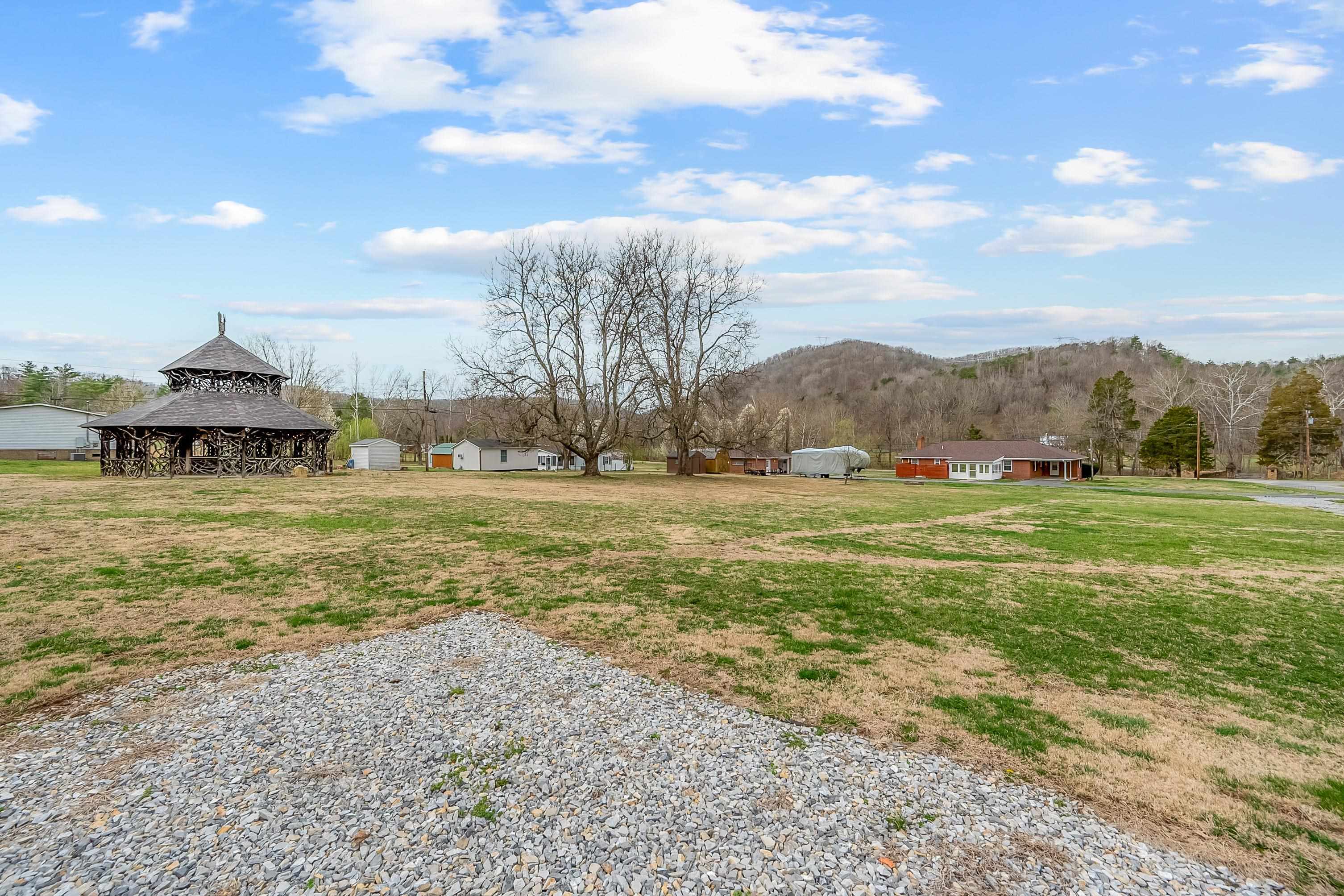 Shawsville, Virginia 24162, United States, 2 Bedrooms Bedrooms, ,2 BathroomsBathrooms,Residential,Active,106907