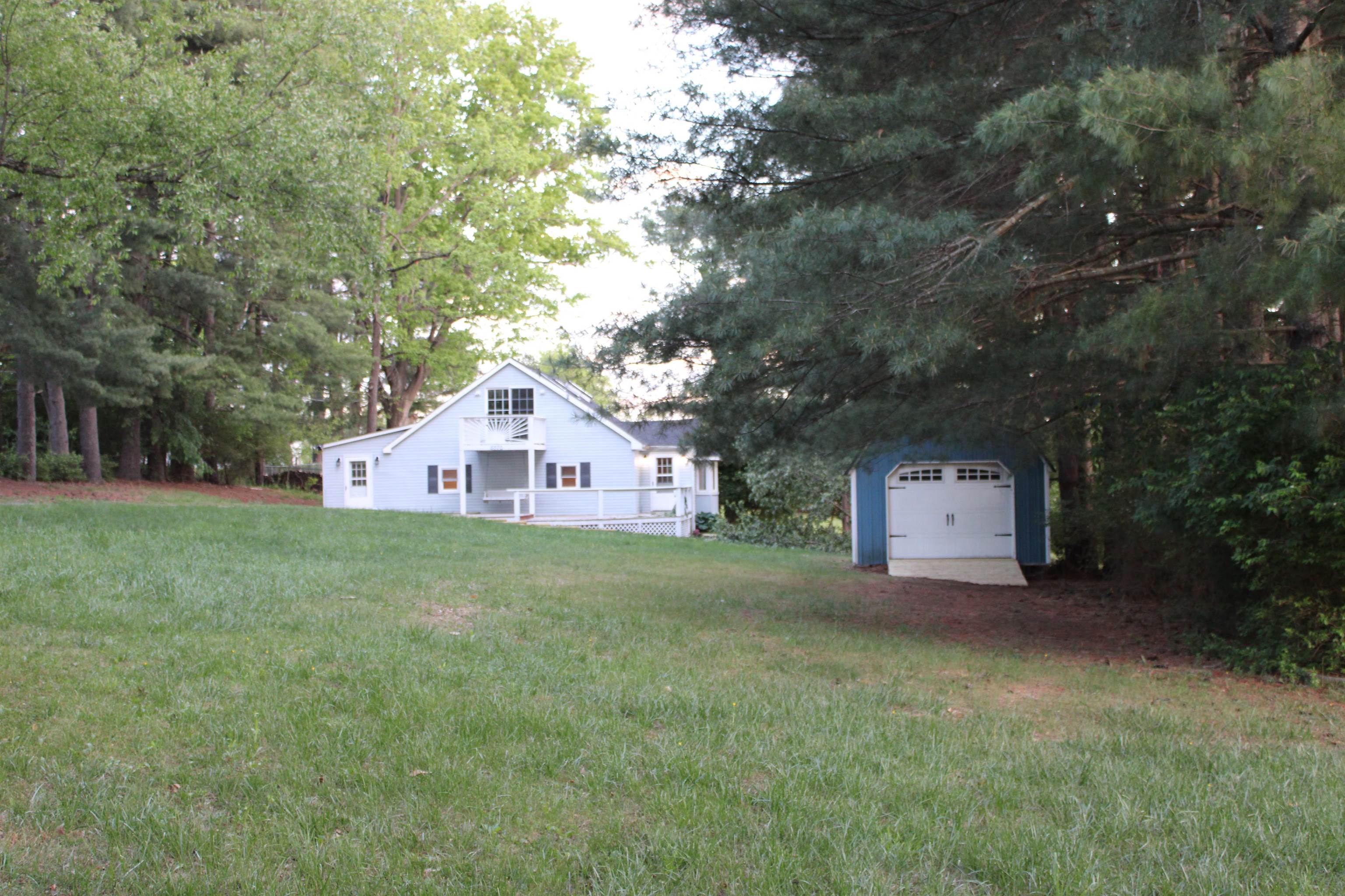 6570 Walnut Lane