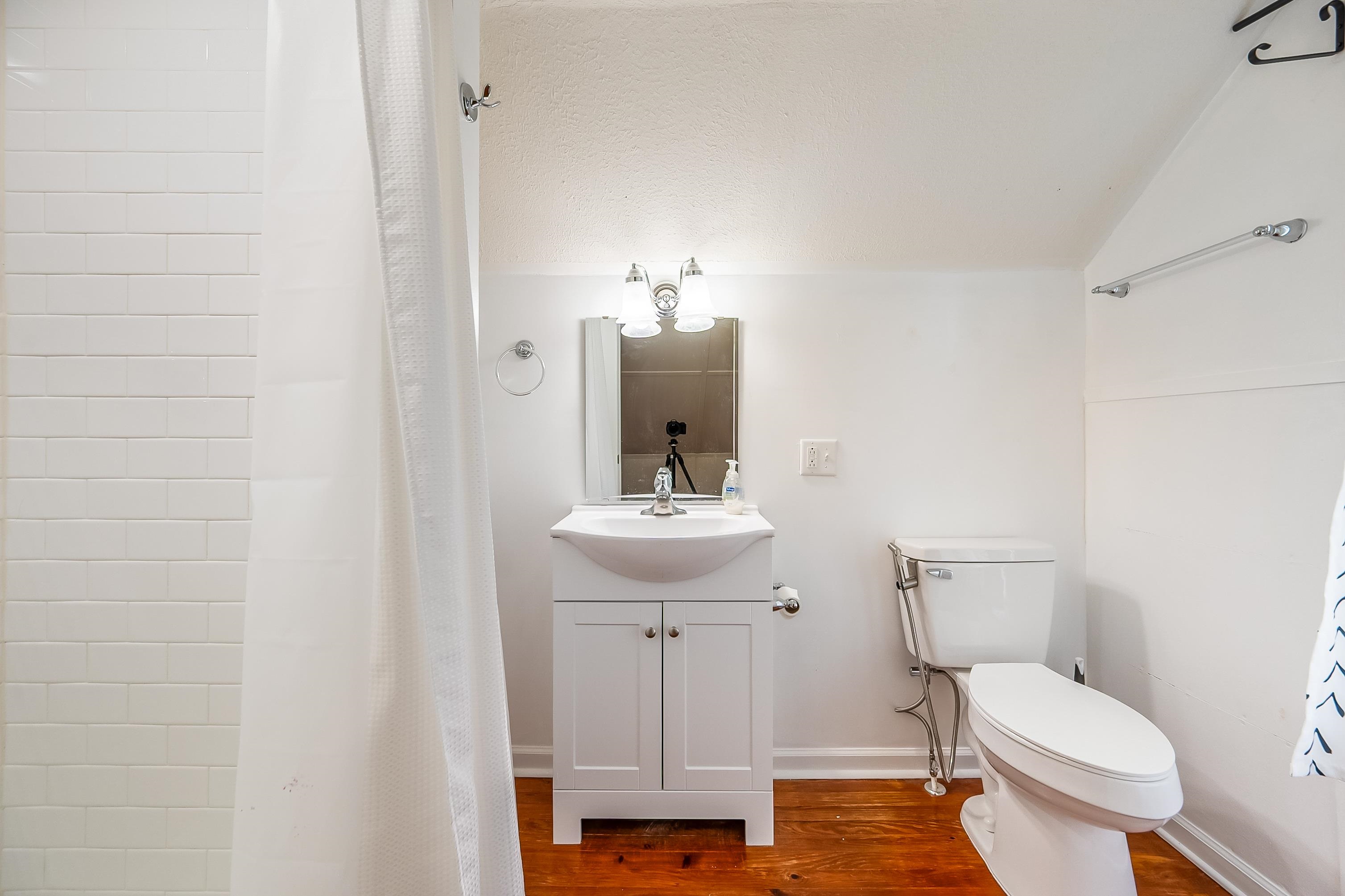 Christiansburg, Virginia 24073, United States, 3 Bedrooms Bedrooms, ,2 BathroomsBathrooms,Residential,Active,199841