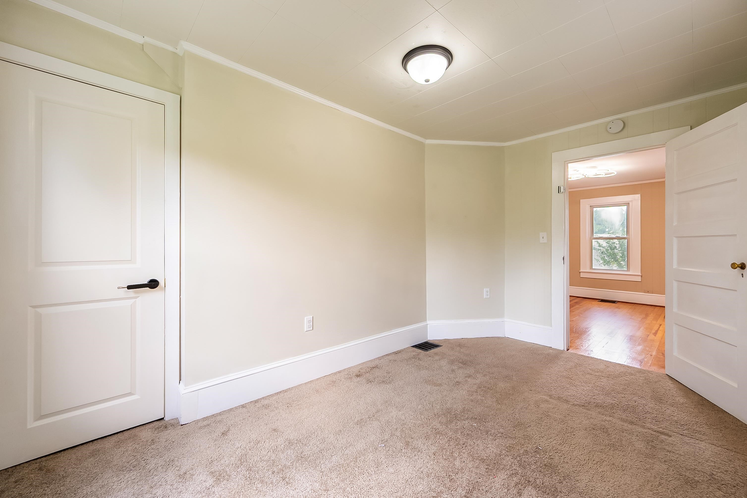 Christiansburg, Virginia 24073, United States, 3 Bedrooms Bedrooms, ,2 BathroomsBathrooms,Residential,Active,199841