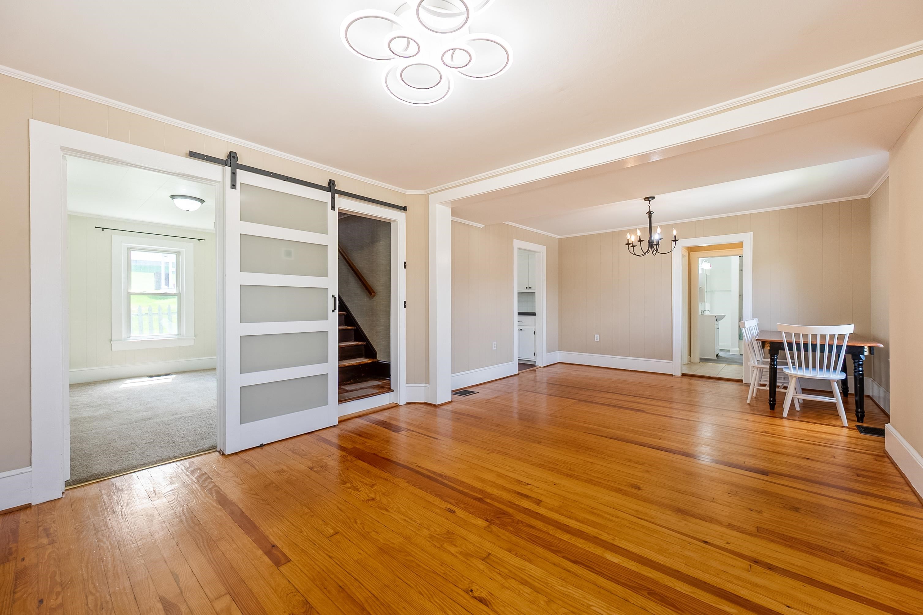 Christiansburg, Virginia 24073, United States, 3 Bedrooms Bedrooms, ,2 BathroomsBathrooms,Residential,Active,199841