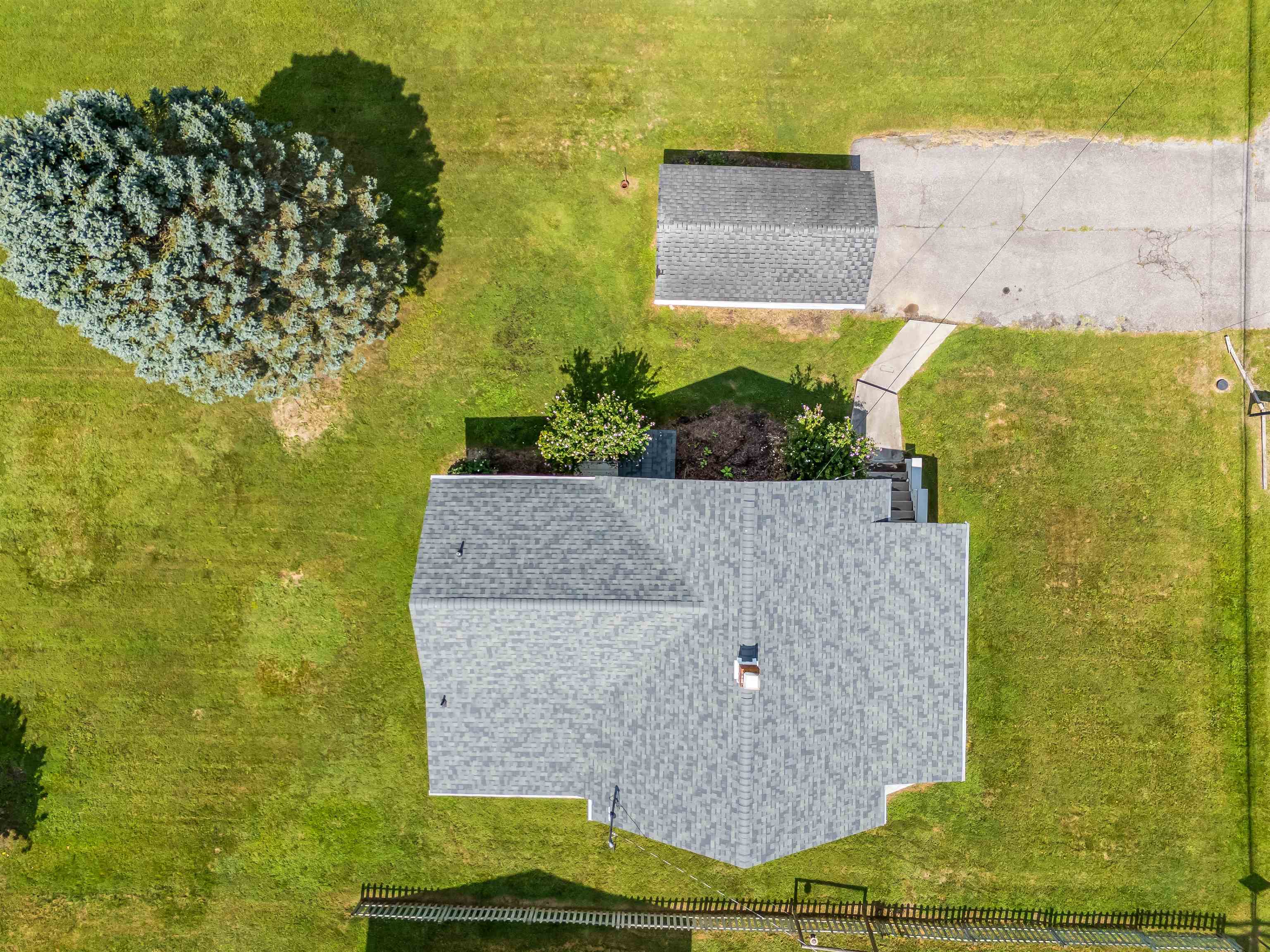 Christiansburg, Virginia 24073, United States, 3 Bedrooms Bedrooms, ,2 BathroomsBathrooms,Residential,Active,199841