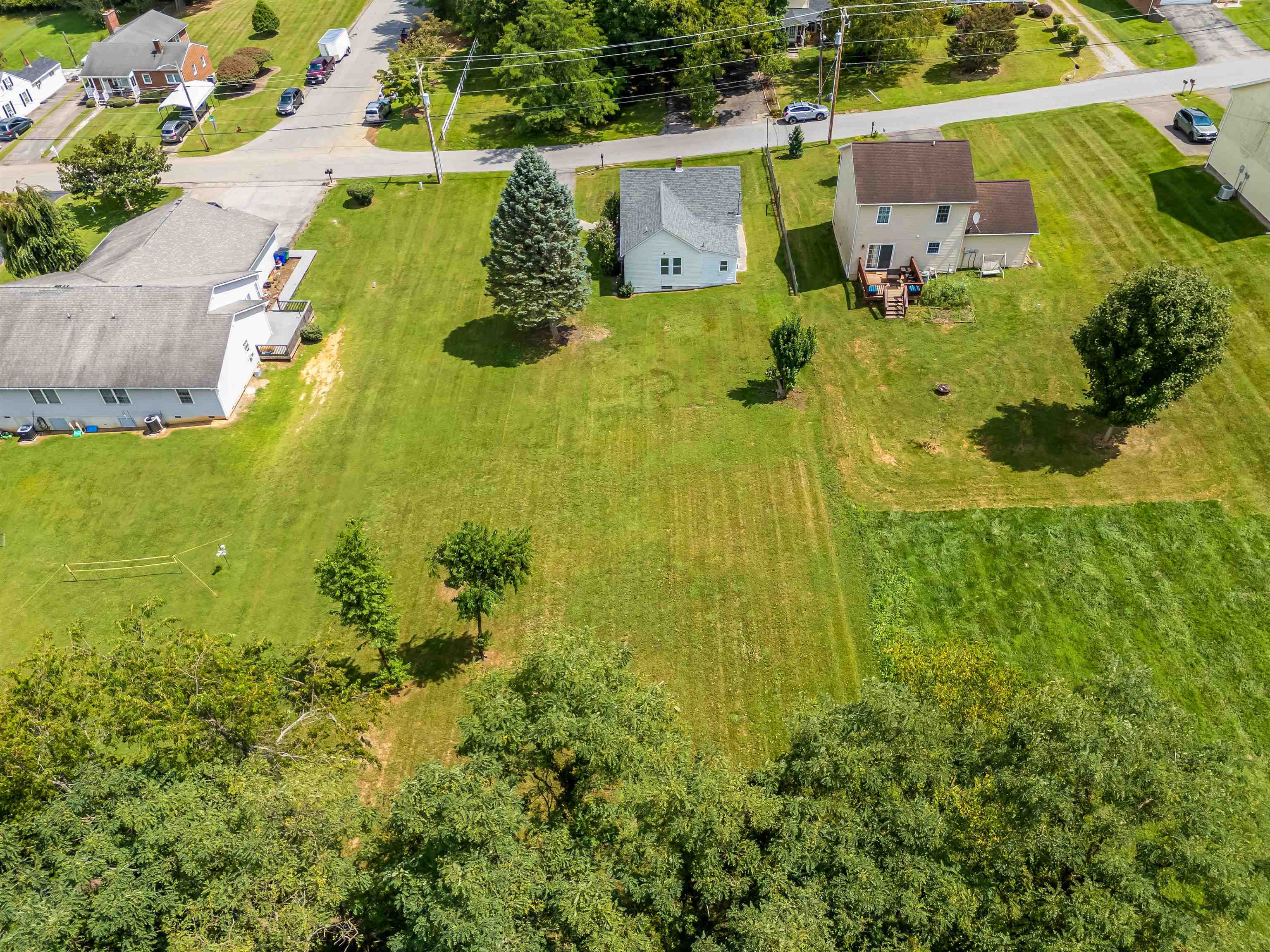 Christiansburg, Virginia 24073, United States, 3 Bedrooms Bedrooms, ,2 BathroomsBathrooms,Residential,Active,199841