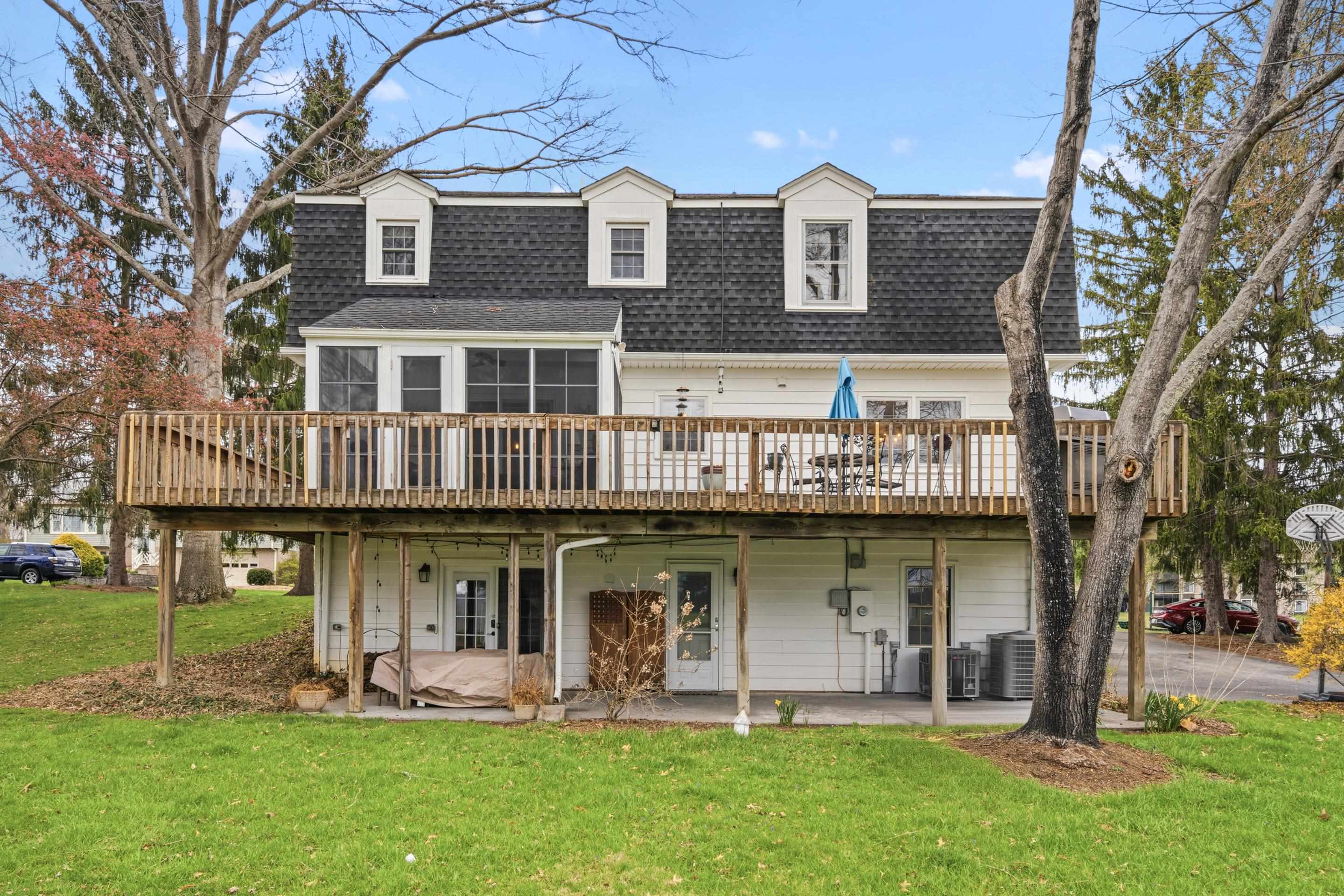 2705 Mt Vernon Lane