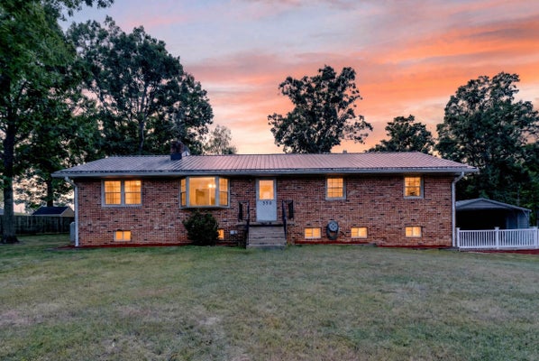 350 TEEL ST, CHRISTIANSBURG, VA 24073 - Image 4e29f99b957bdbc4267c094fddd9cbf8/2578074433