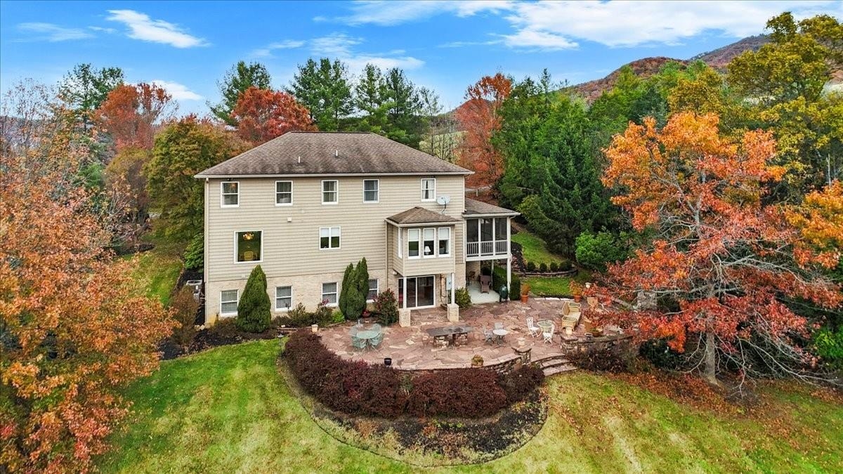 2115 PLANK Drive