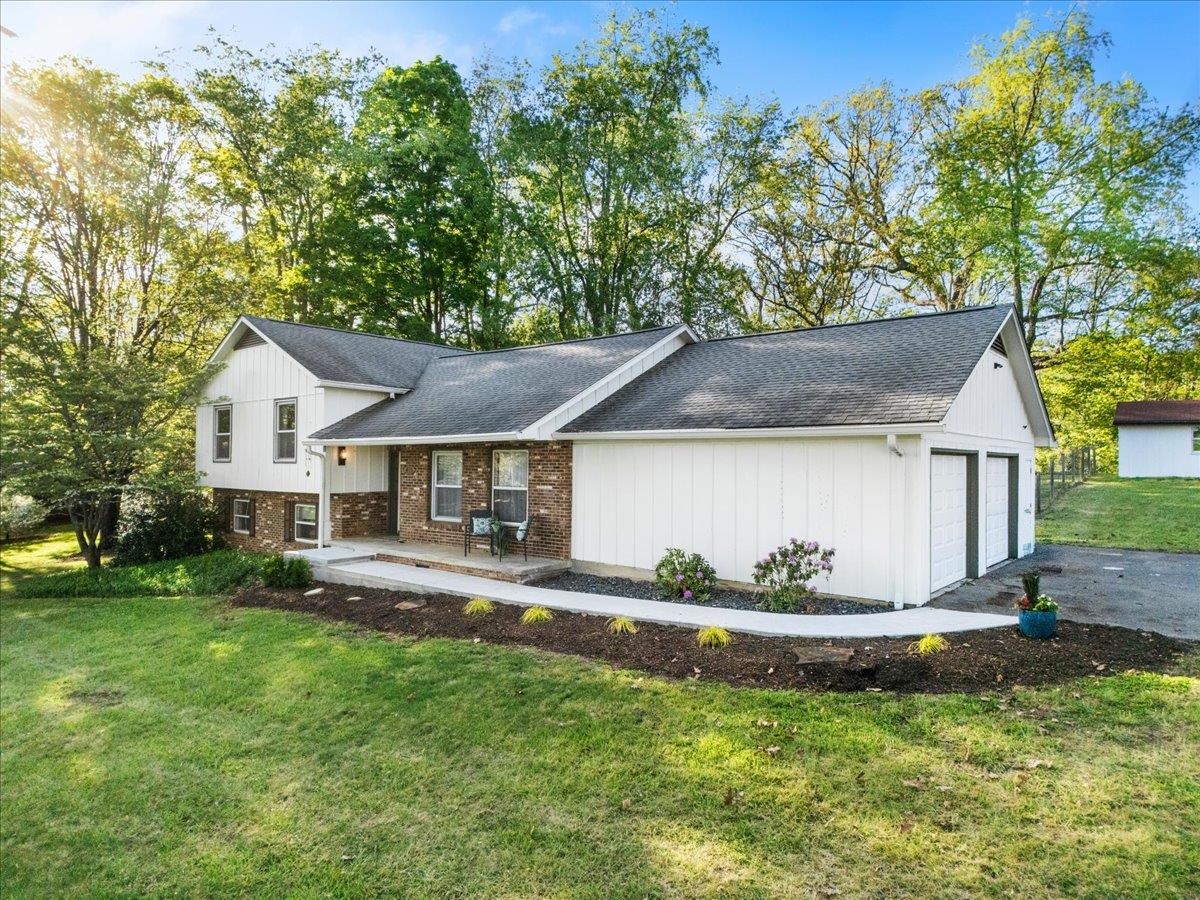 2814 Glade Road