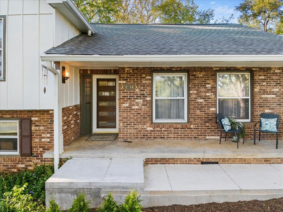 2814 Glade Road
