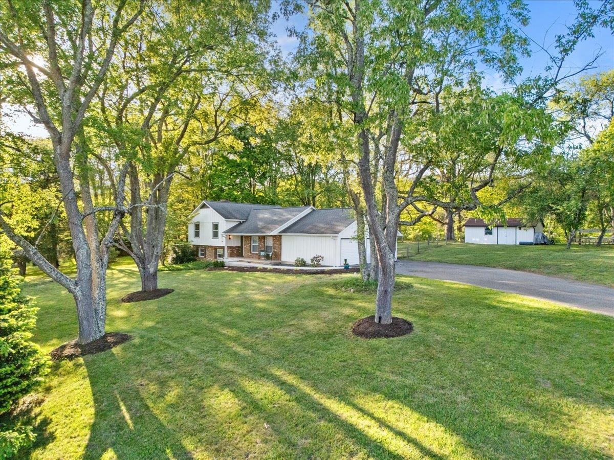 2814 Glade Road