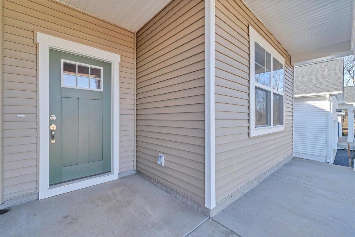 7401 King's Pointe Drive