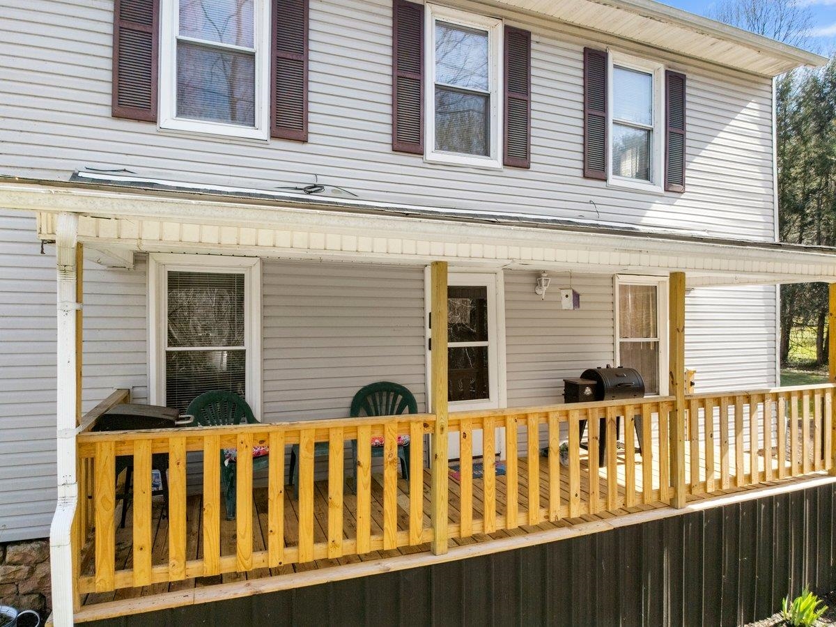 208 Holston Street