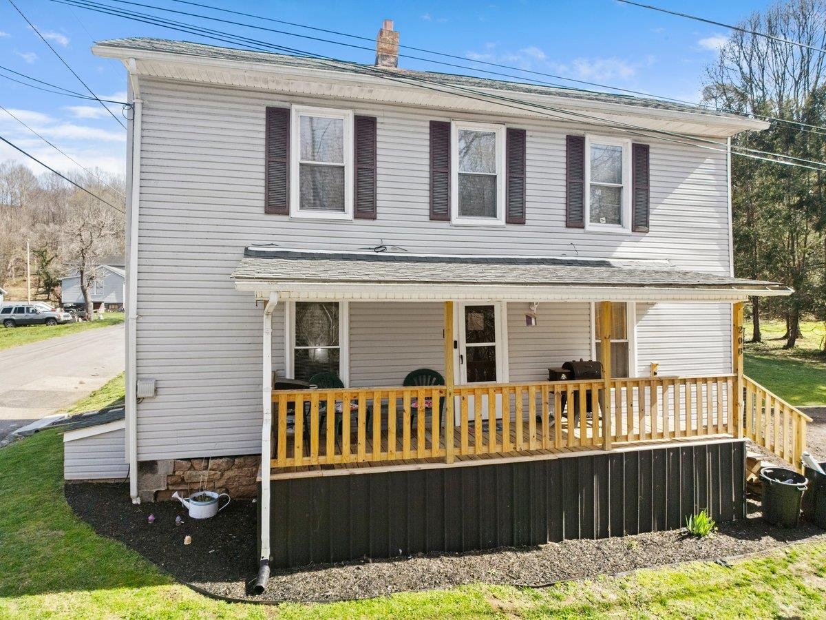 208 Holston Street