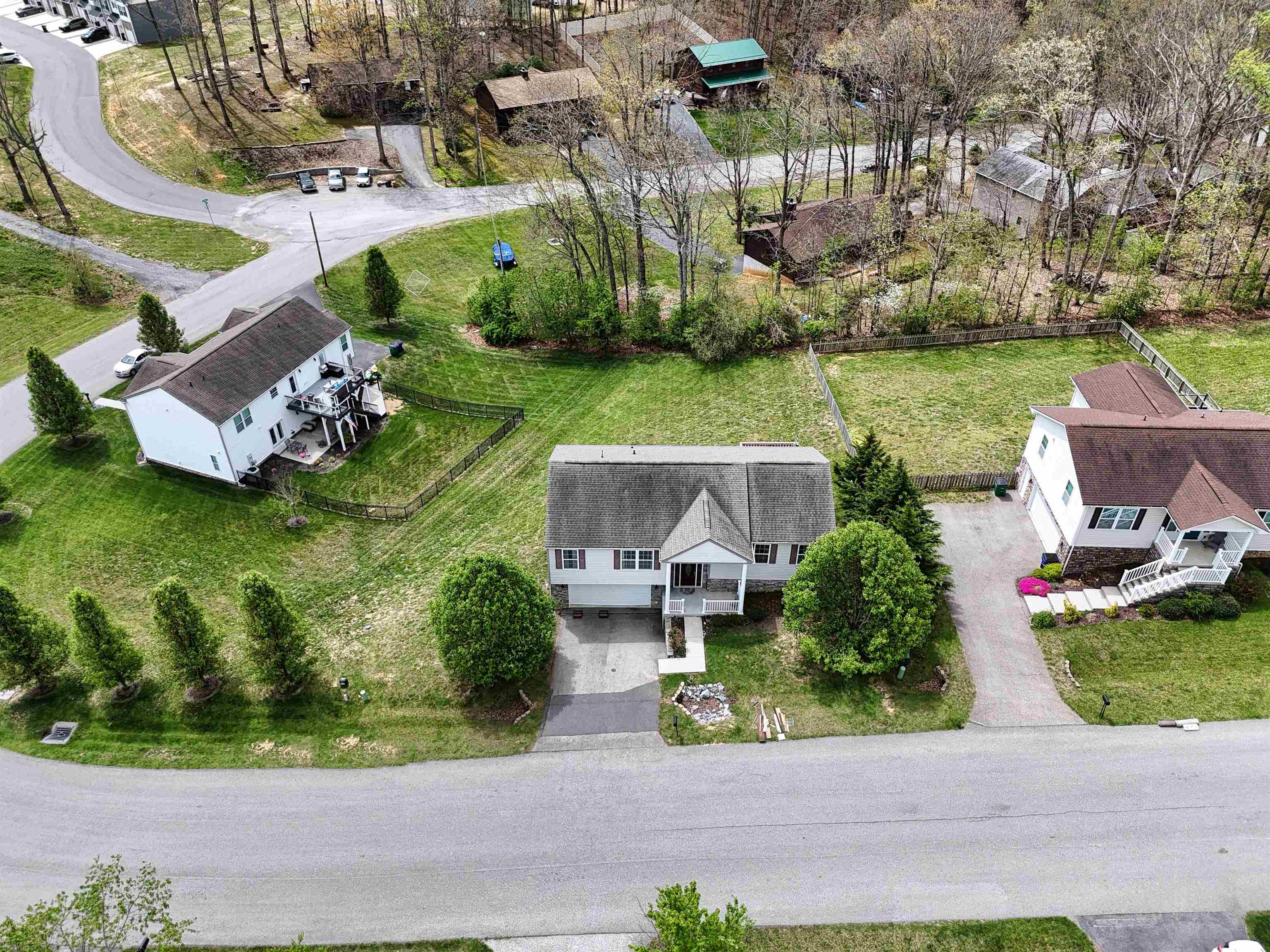 1410 SHERWOOD Drive
