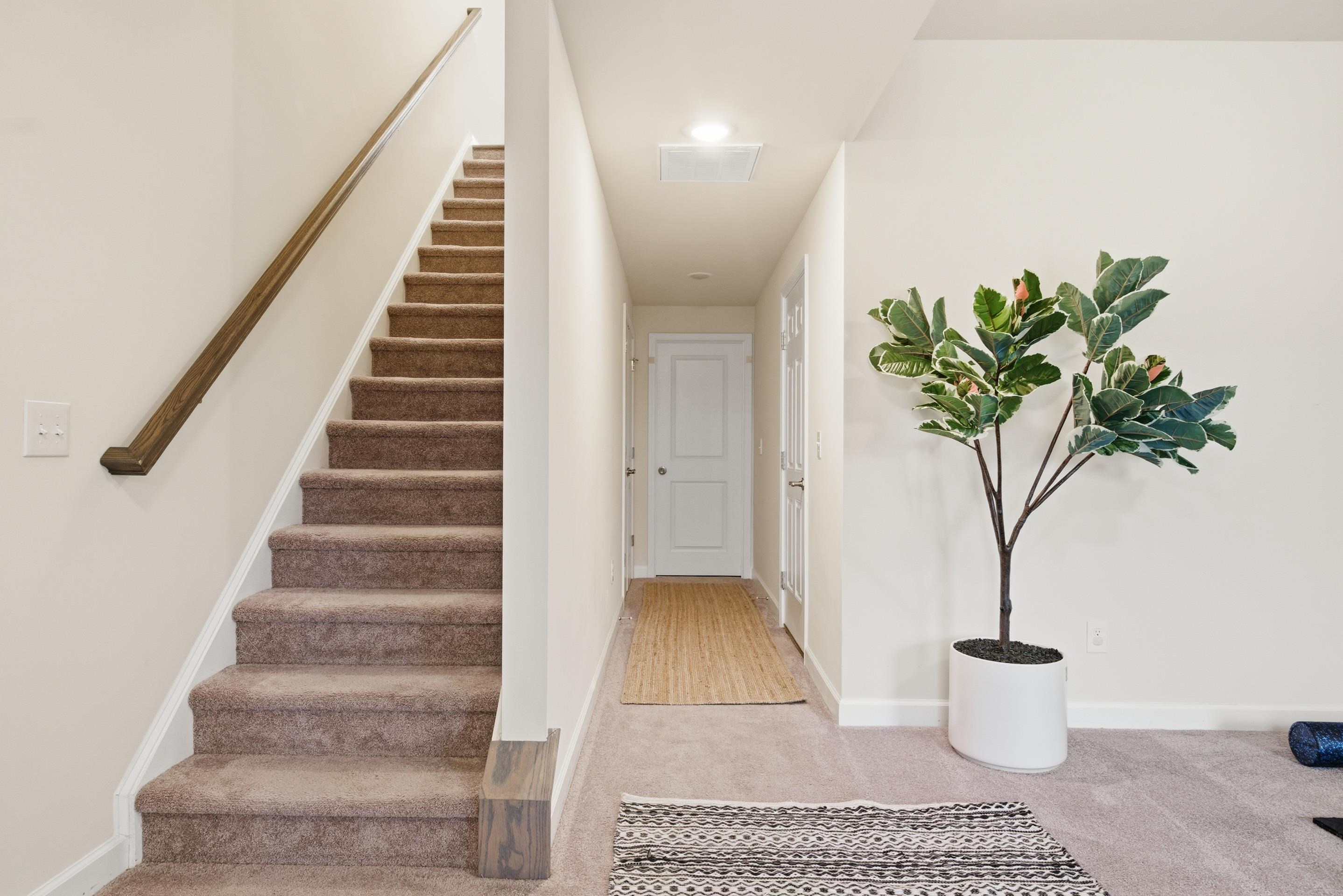 390 HAMILTON Avenue NW