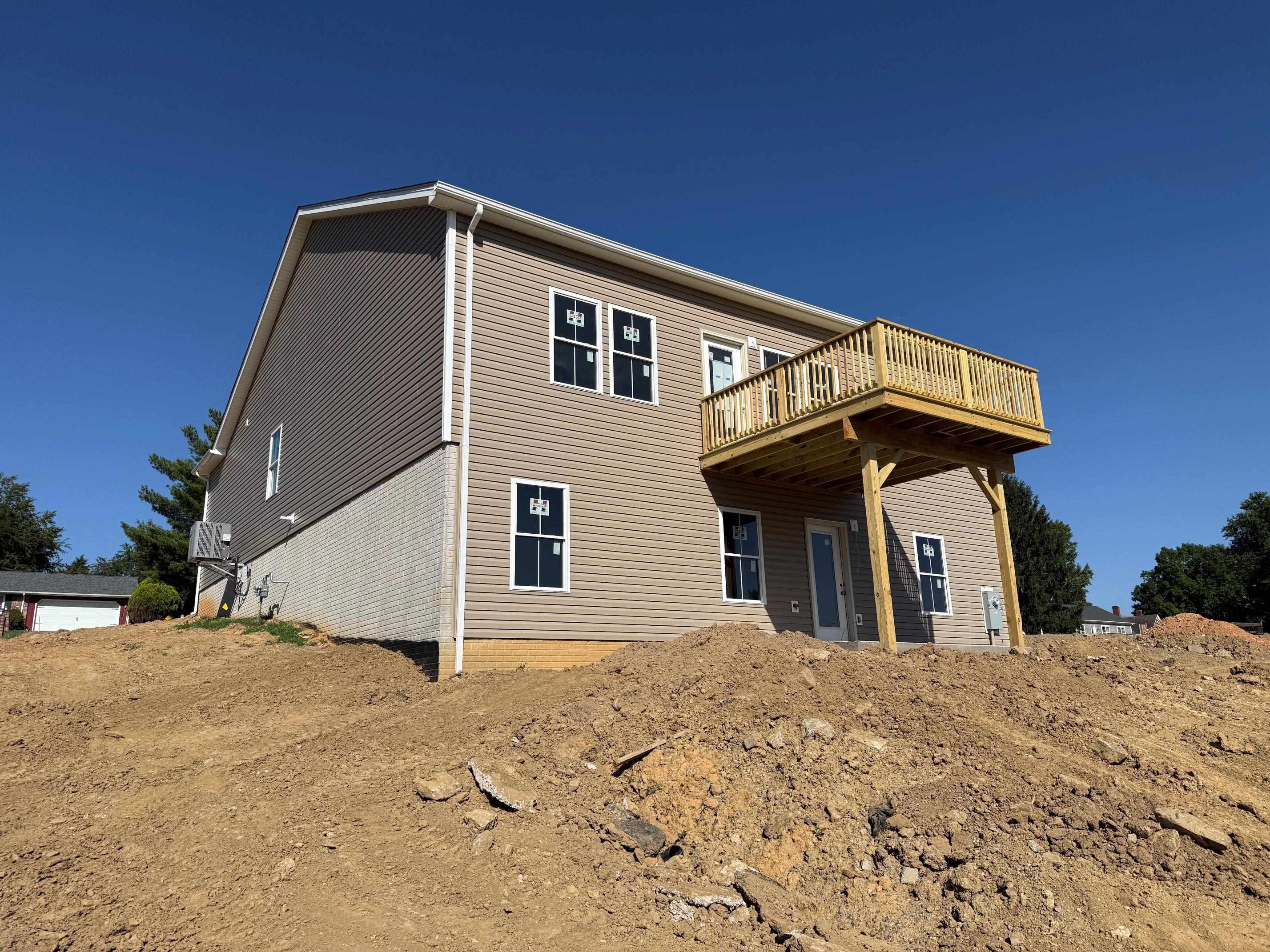 6131 Dudley Ferry Road